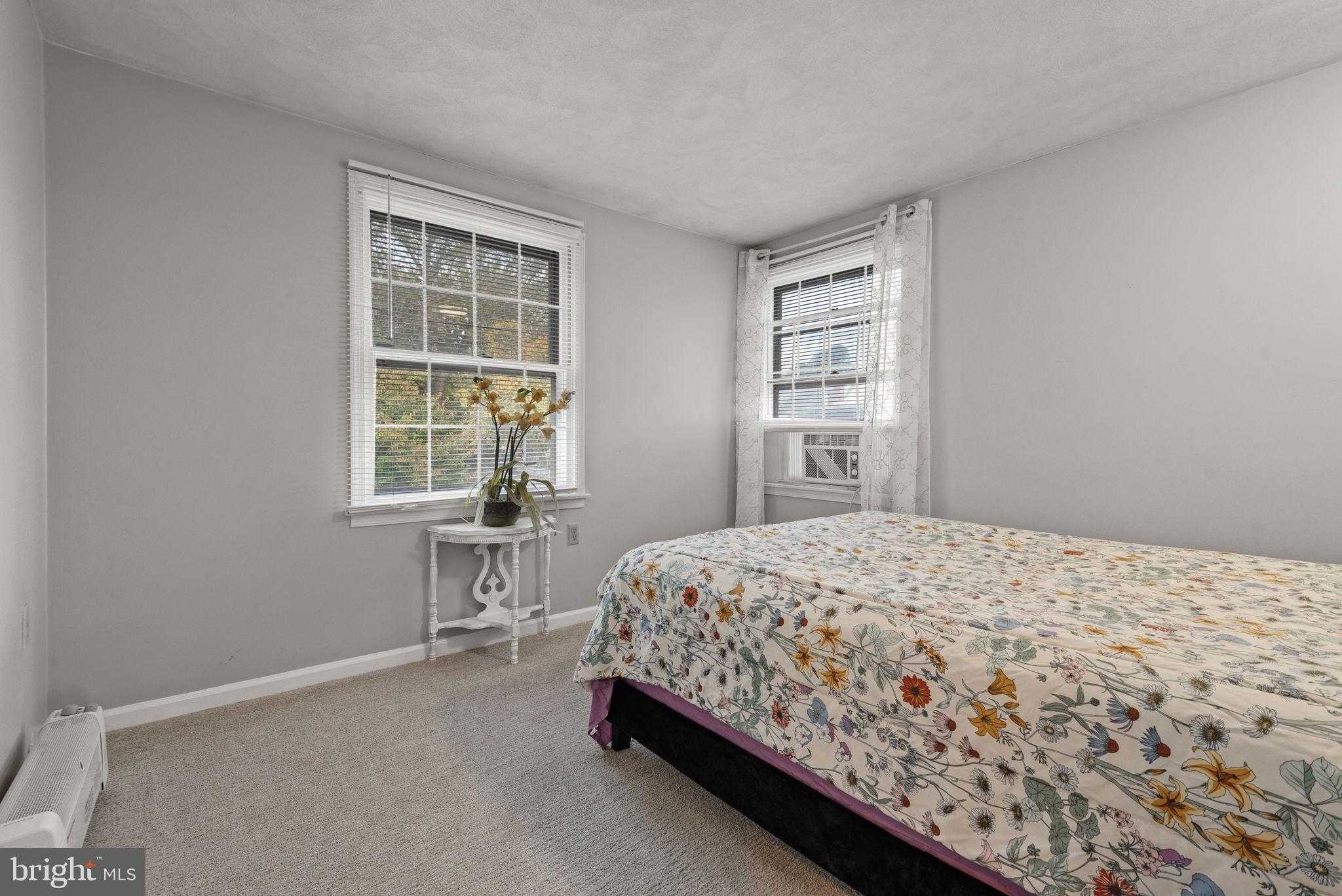 125 Bailey St photo 35