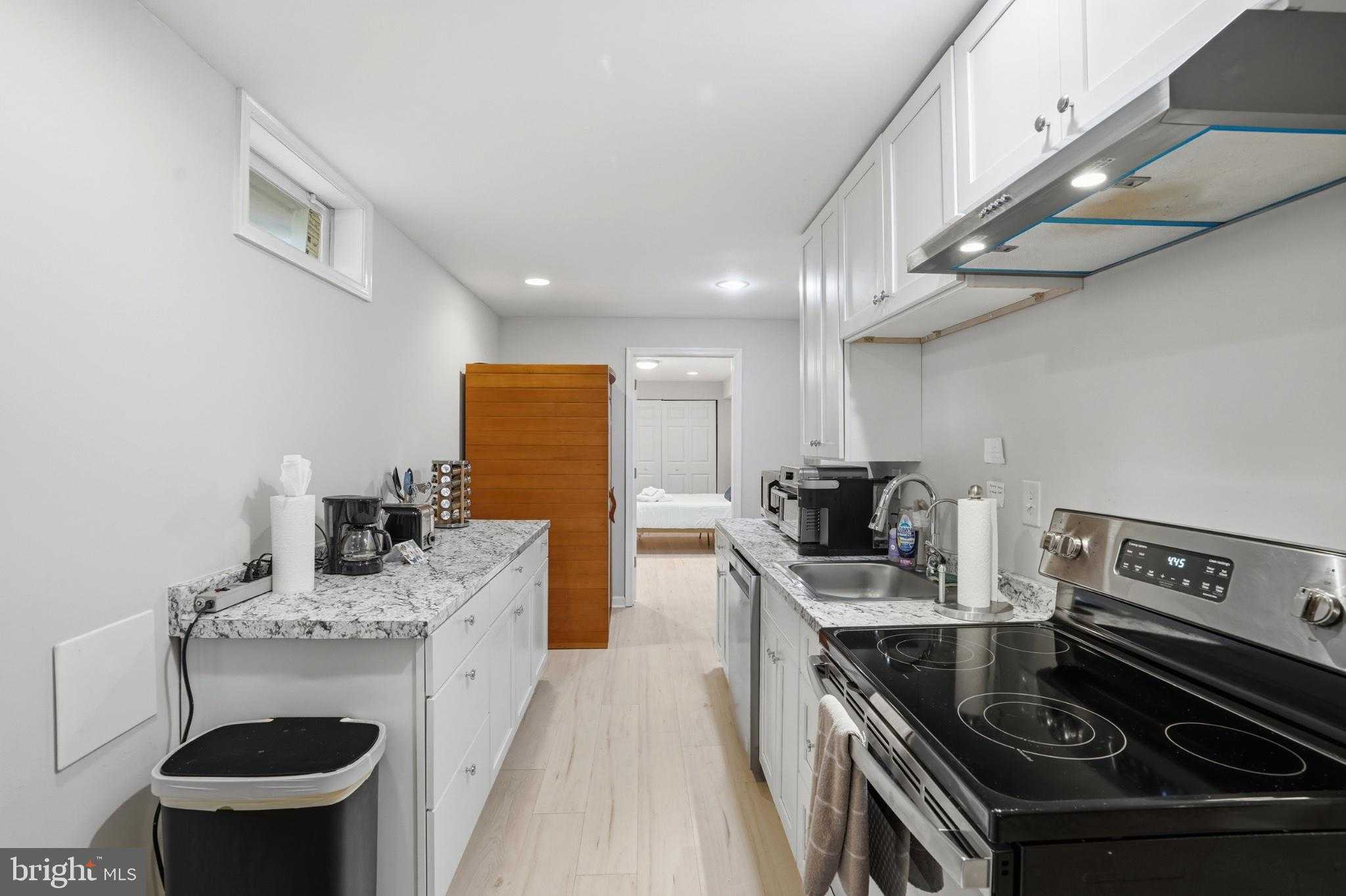 803 Hallyard CT SE photo 29