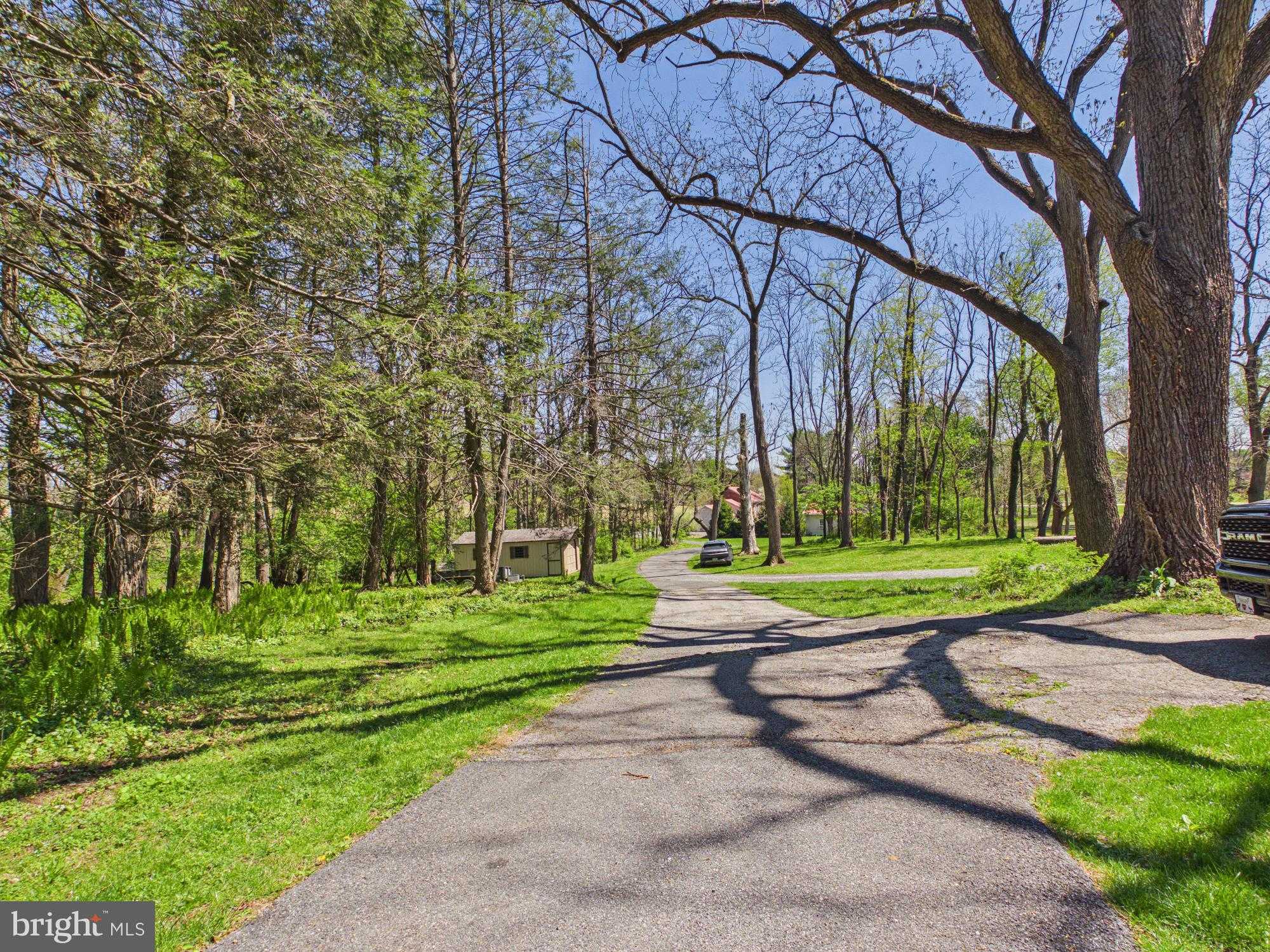 372 Burnt House Rd photo 5