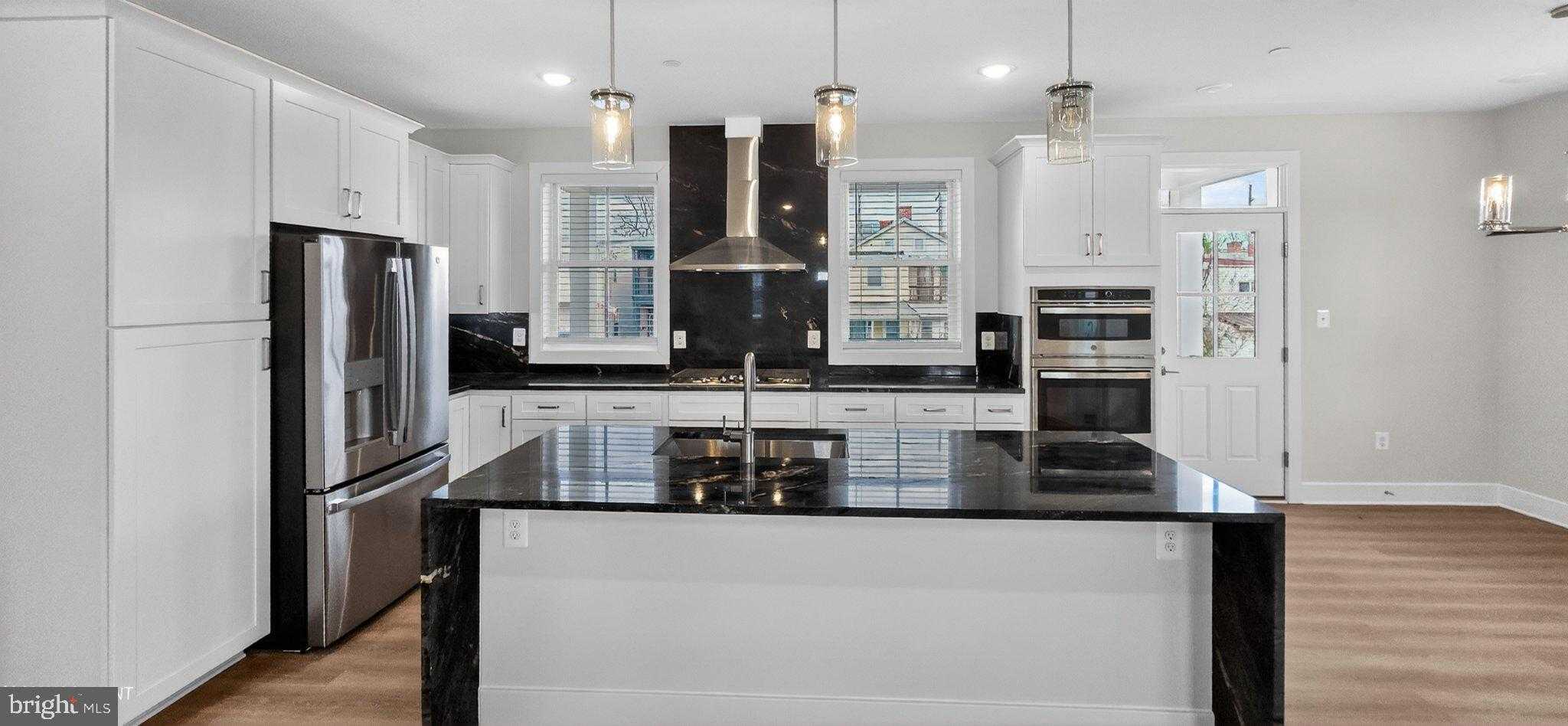 426 Chapel Aly photo 10