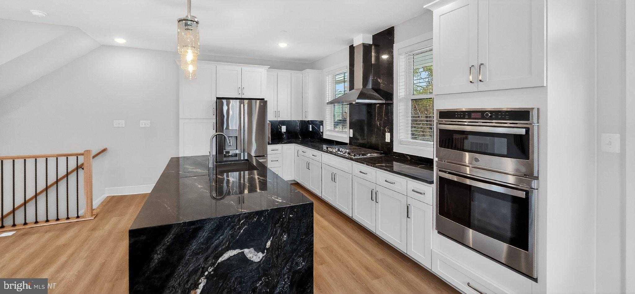 426 Chapel Aly photo 12