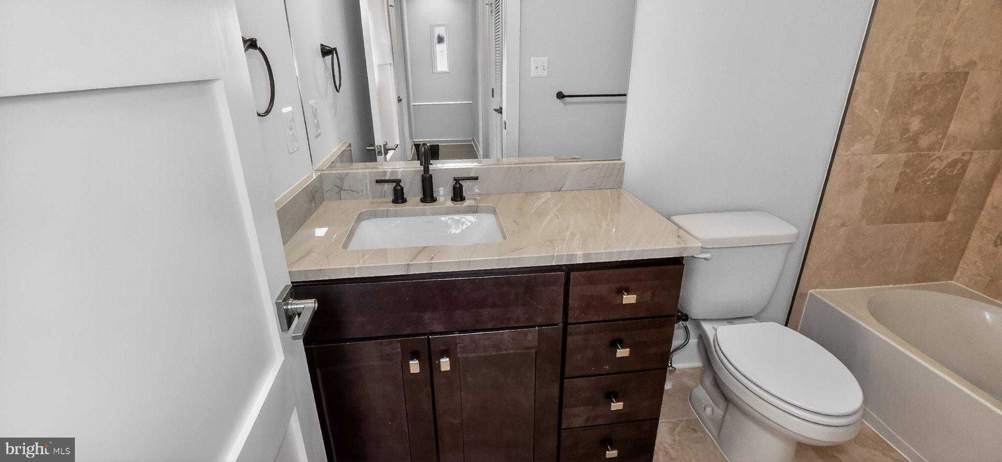 426 Chapel Aly photo 32