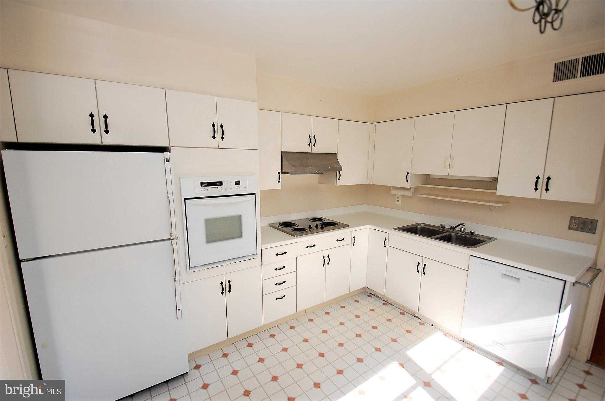 4106 N Richmond St photo 5