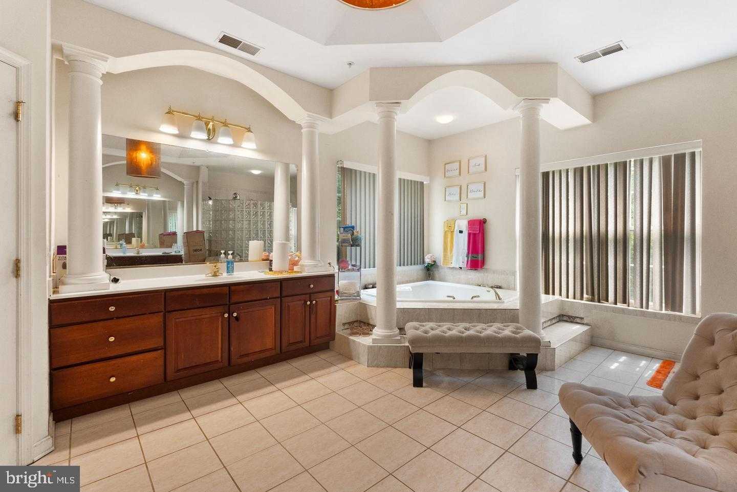 6500 Green Holly Way photo 7