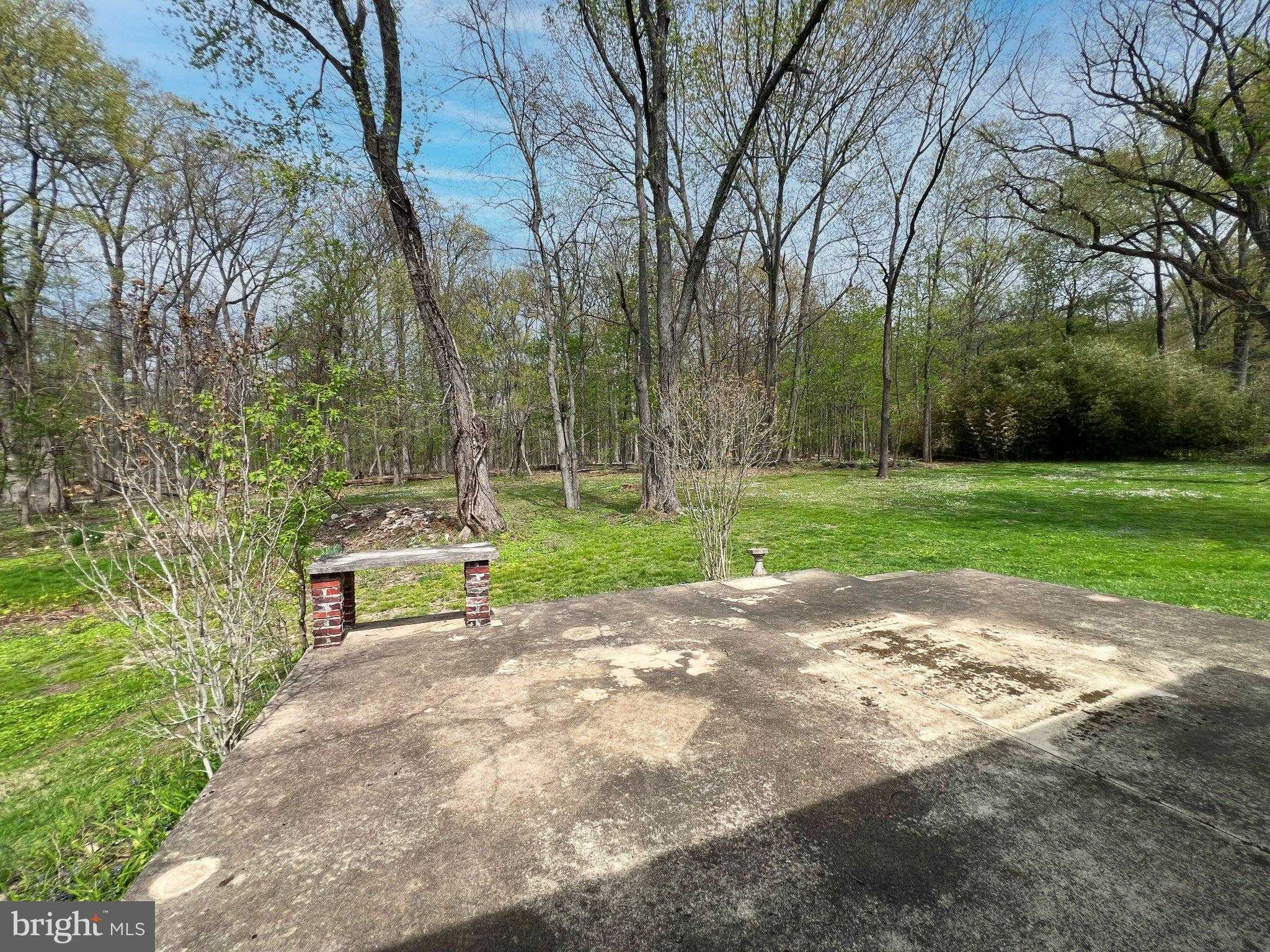 1545 Almshouse Rd photo 12