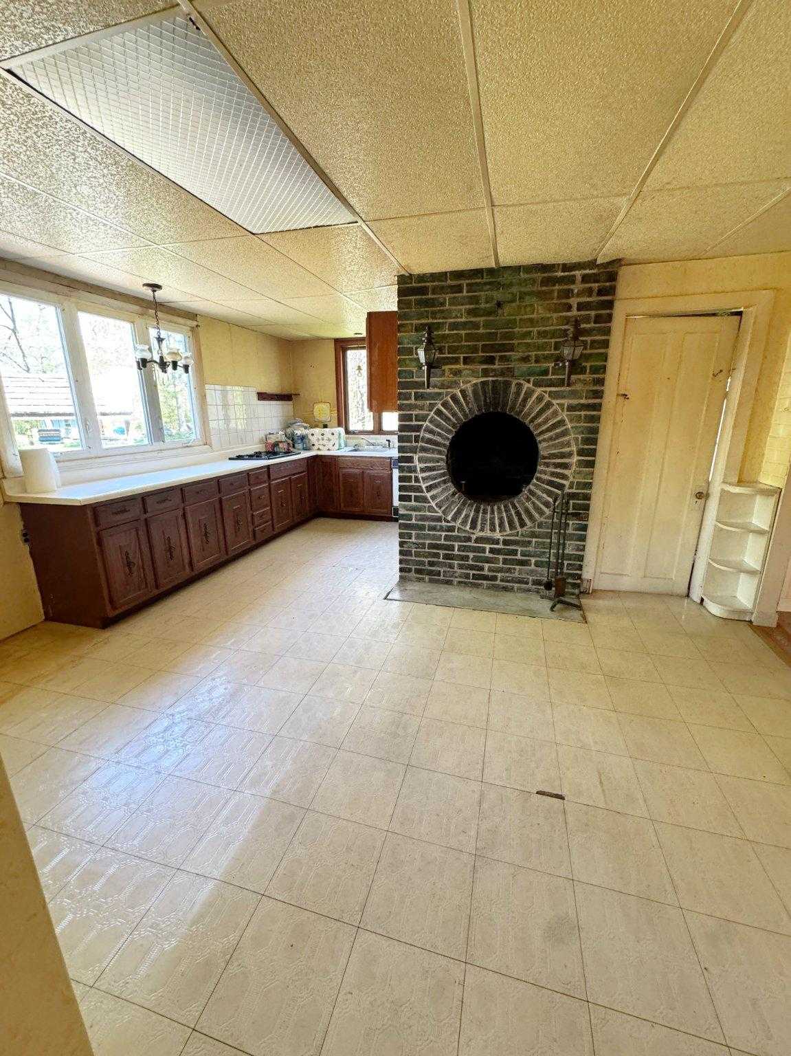 1545 Almshouse Rd photo 18