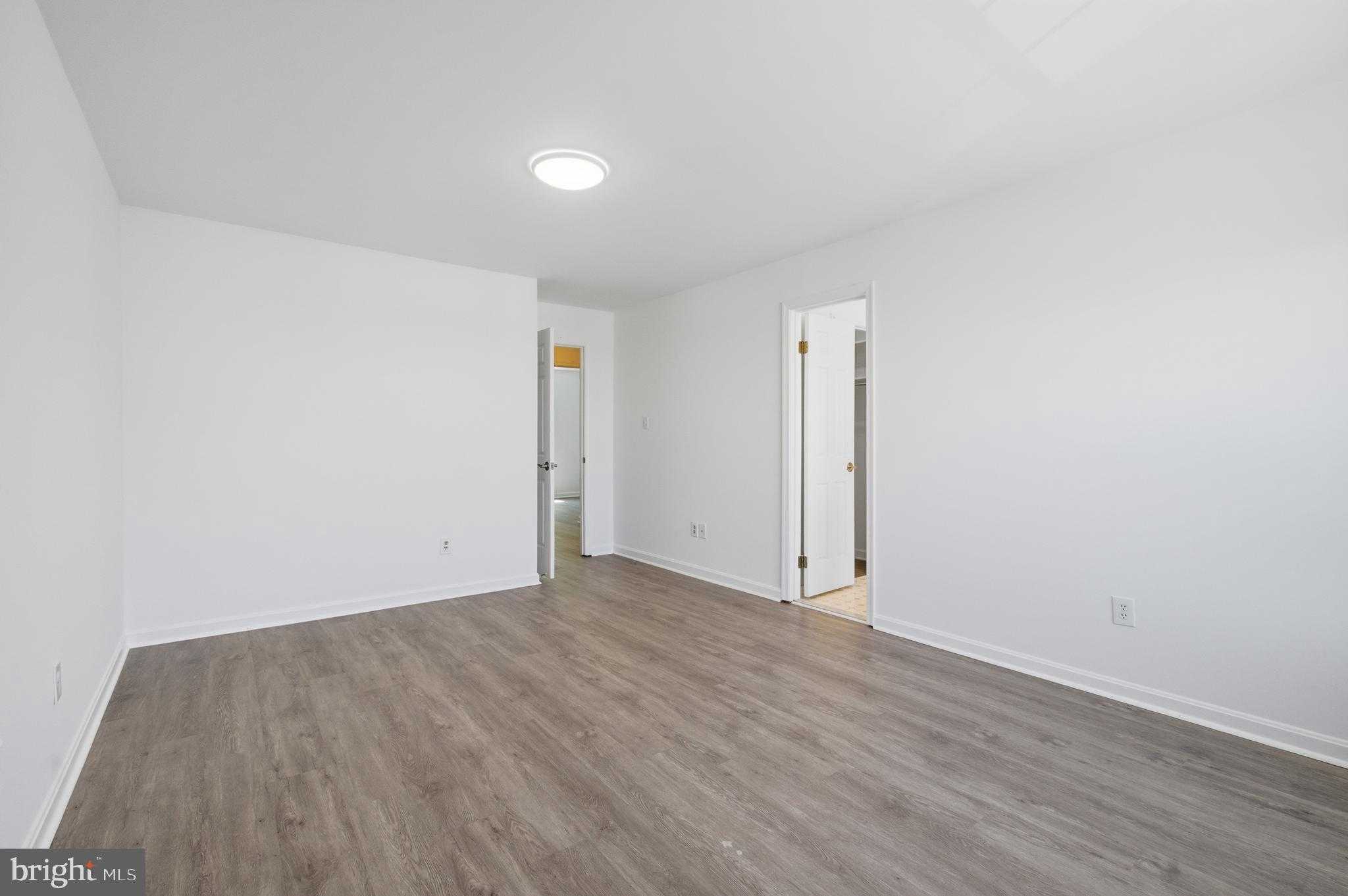 46601 Carriage CT photo 28