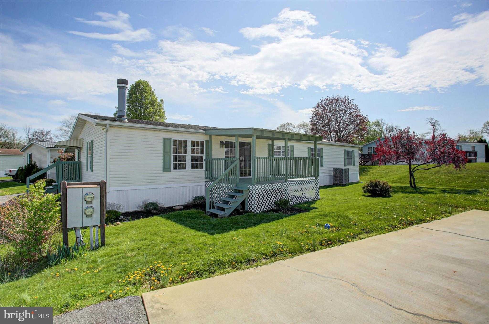 5664 Claridge CT photo 3