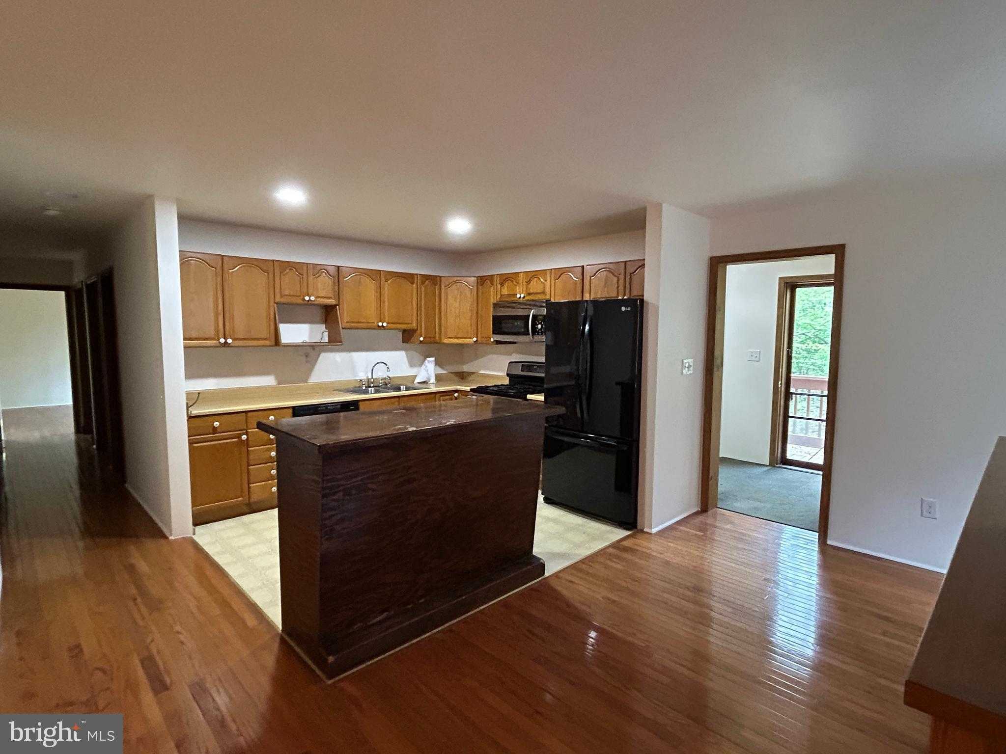 830 Western Ln photo 25