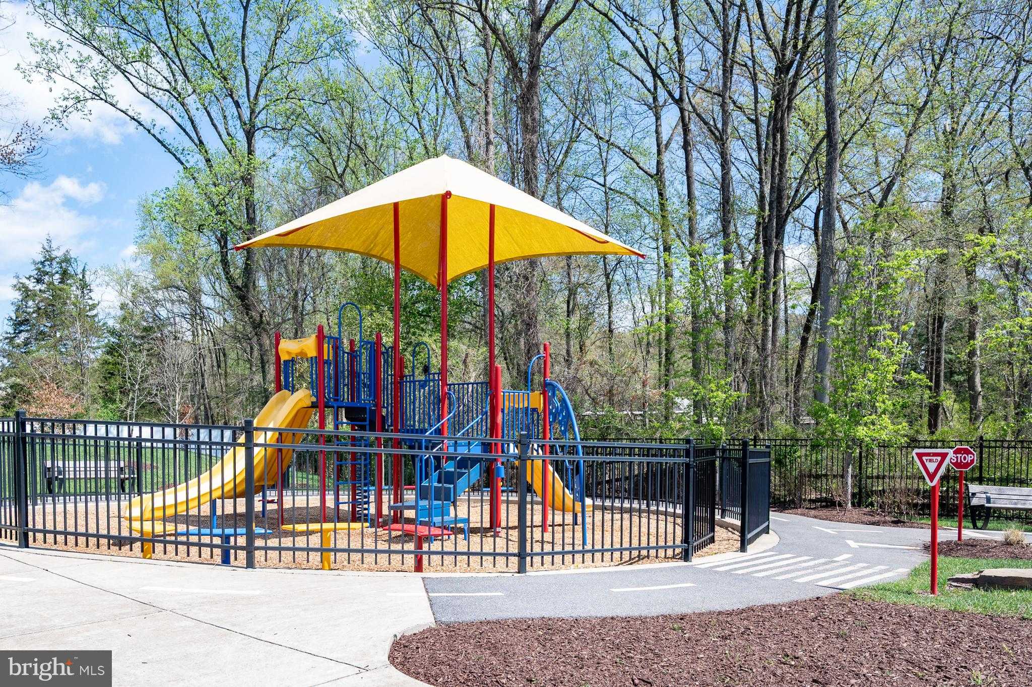 10423 John Glenn St # 502 photo 36