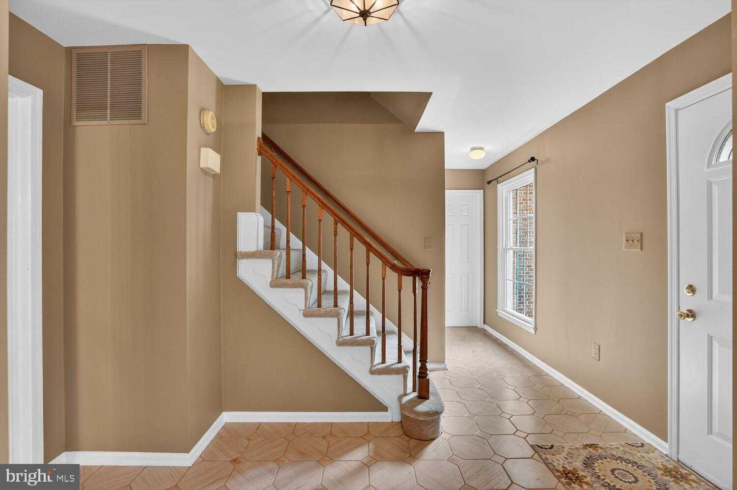 1122 Janney St SW photo 5