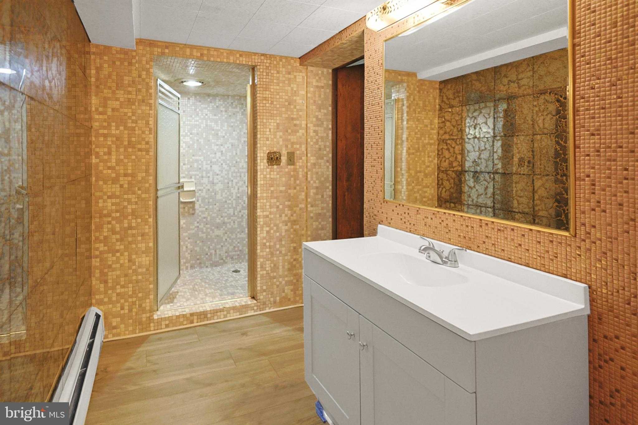 7 Ardmore Ave photo 34