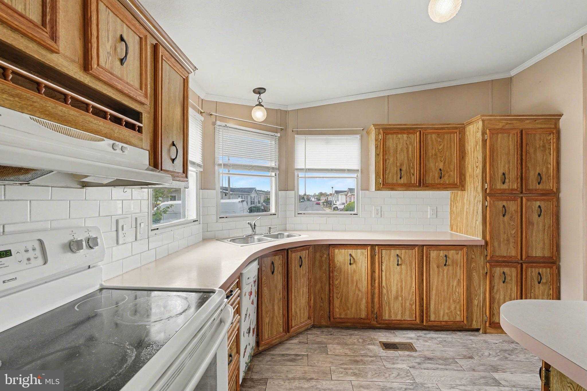 119 Bengies Rd photo 9