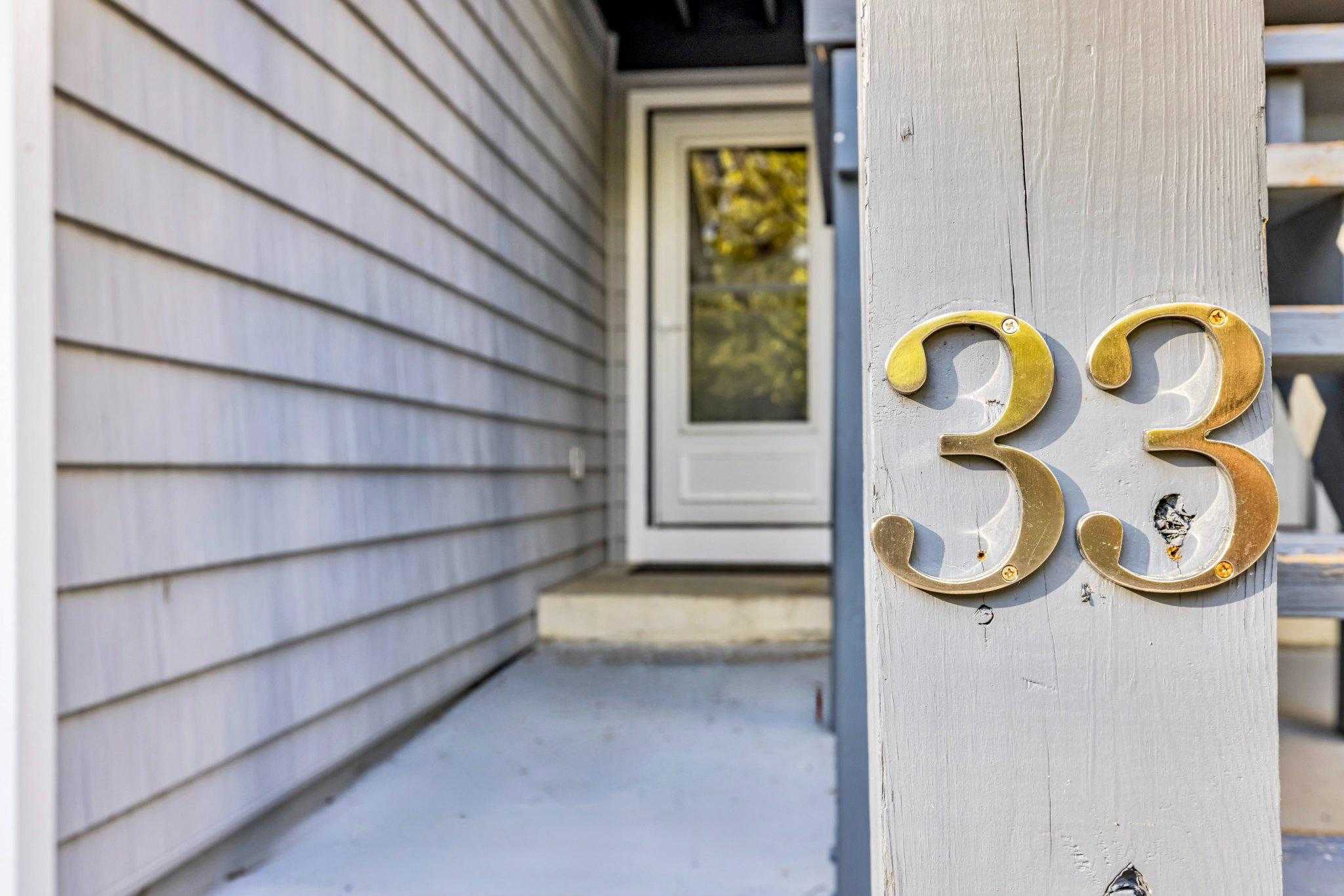 10 Ericsson Ave # 33