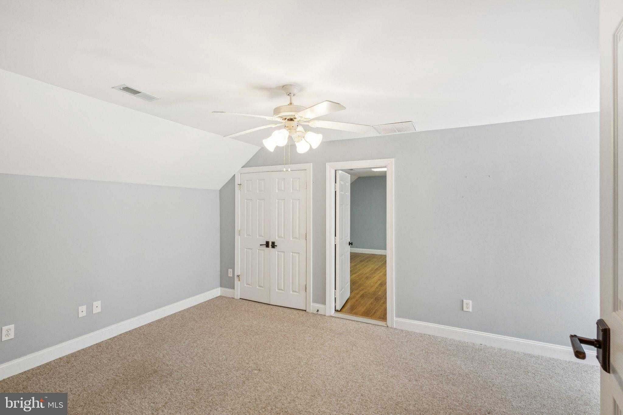 8612 Sandy Beach Ln photo 38