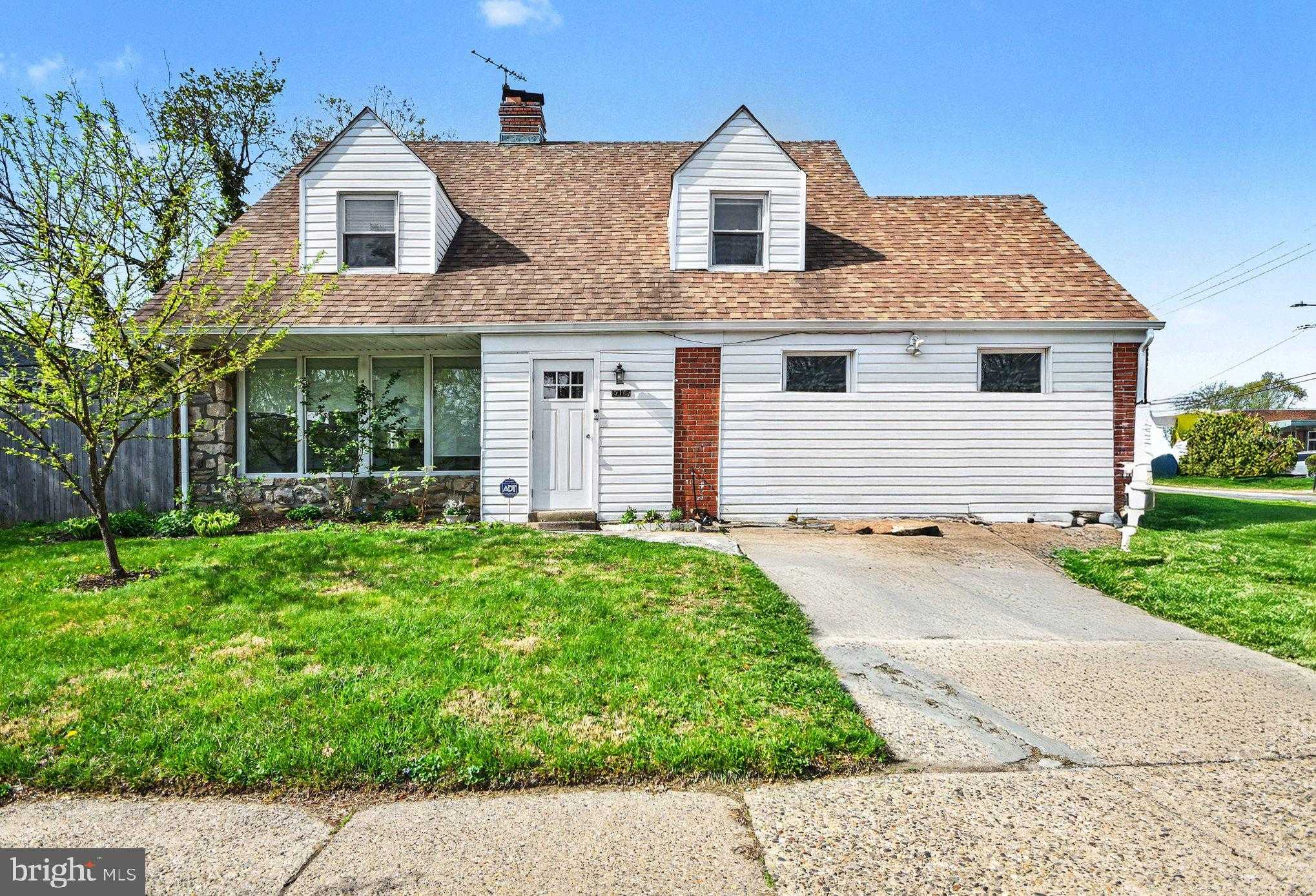 916 E Gowen Ave photo 2