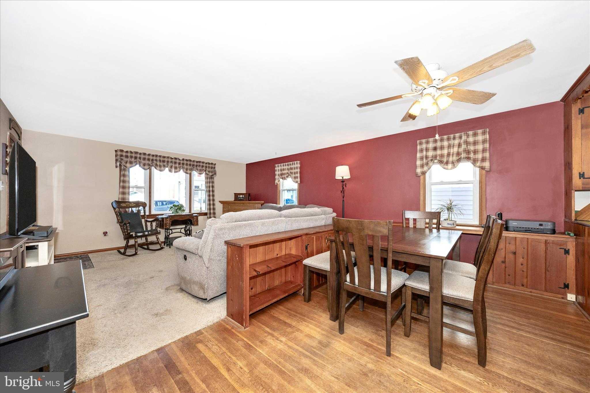 3 E Chestnut St photo 13