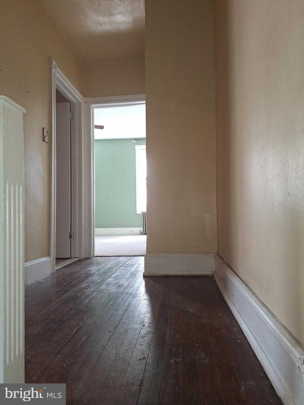 409 S 4th St photo 40