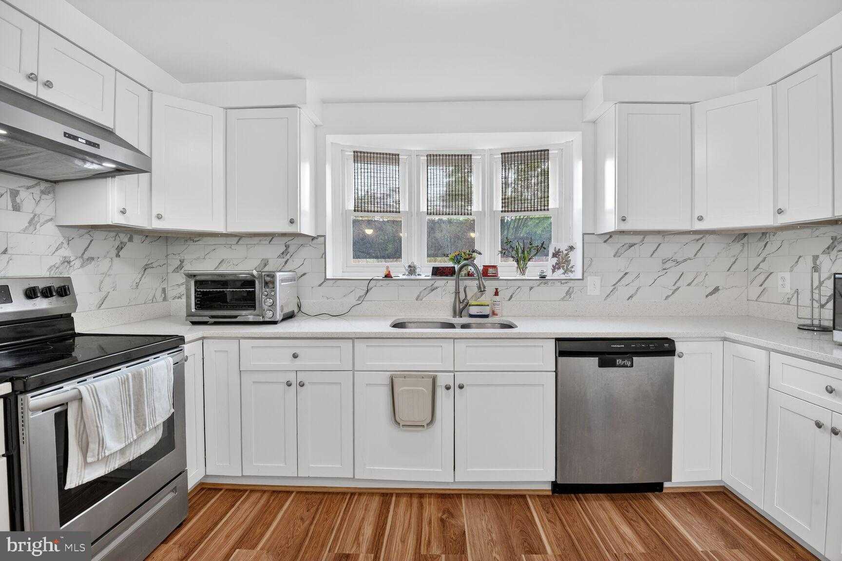 2000 Mcauliffe Dr photo 18