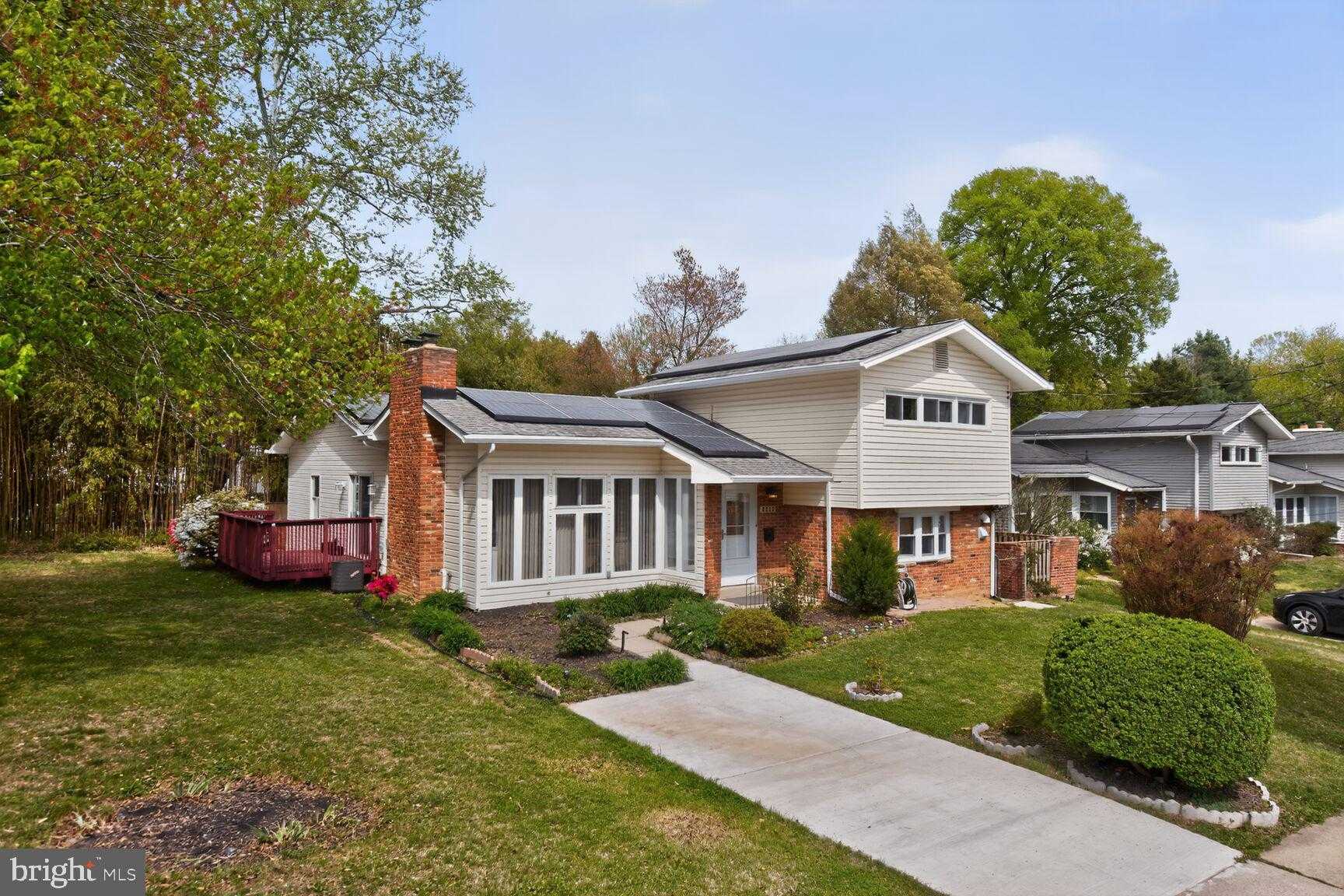 2000 Mcauliffe Dr photo 2