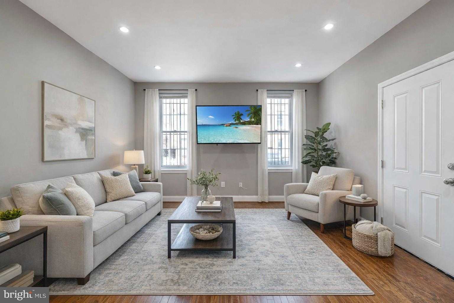 1757 Frankford Ave Apt 1 photo 3