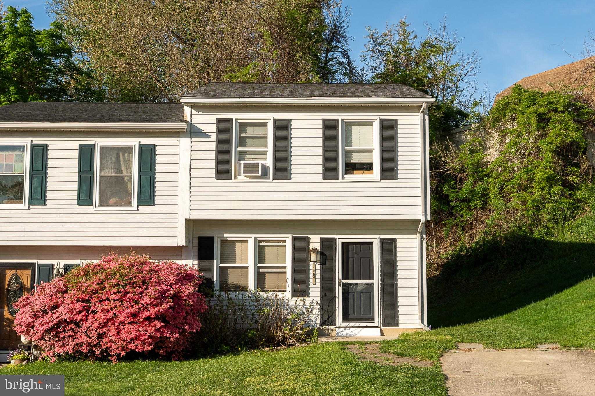 18 Wenner Dr photo 2