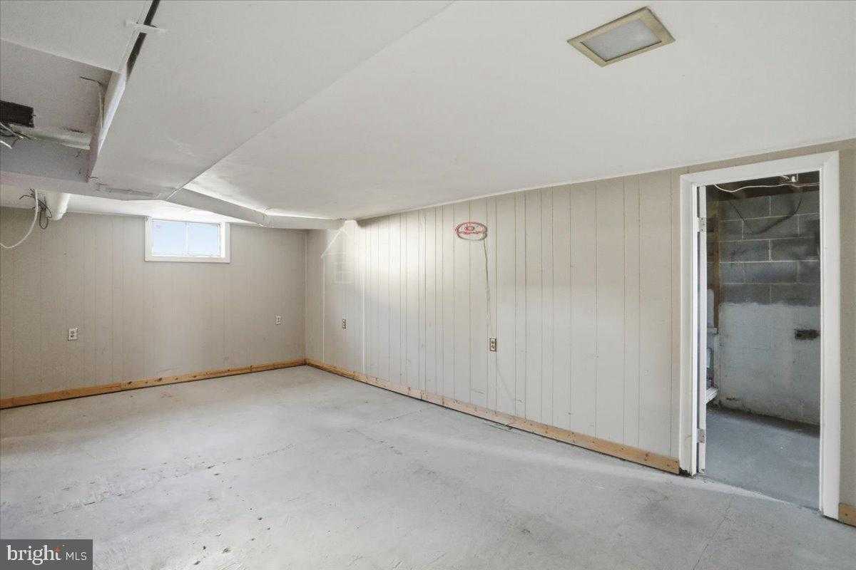 197 State Cir photo 19