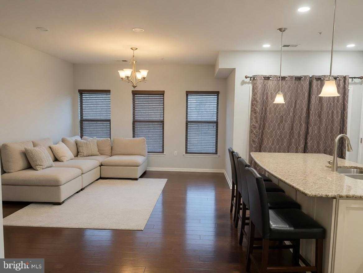 43573 Helmsdale Ter photo 8