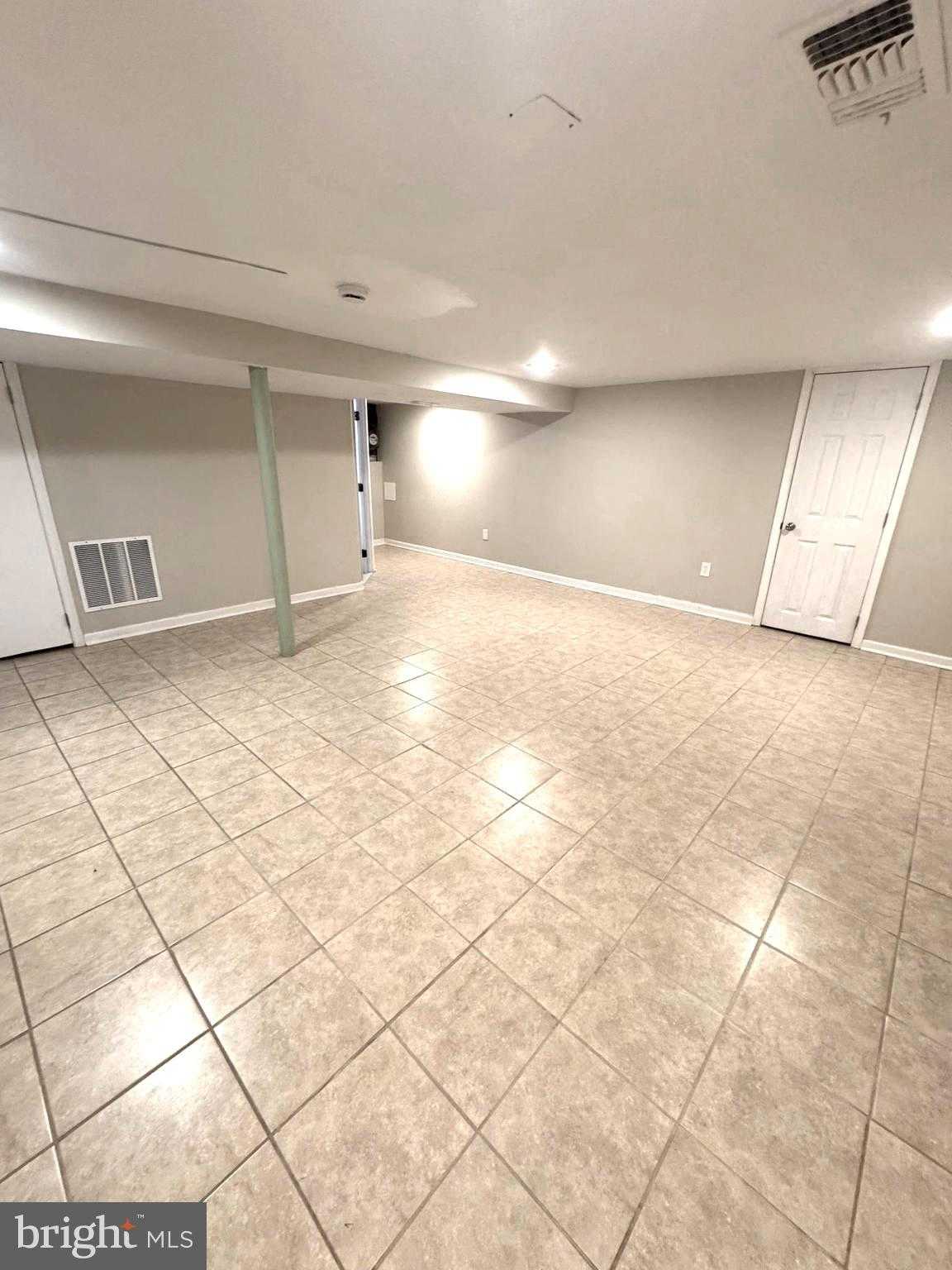 5819 Westwood Ave photo 17