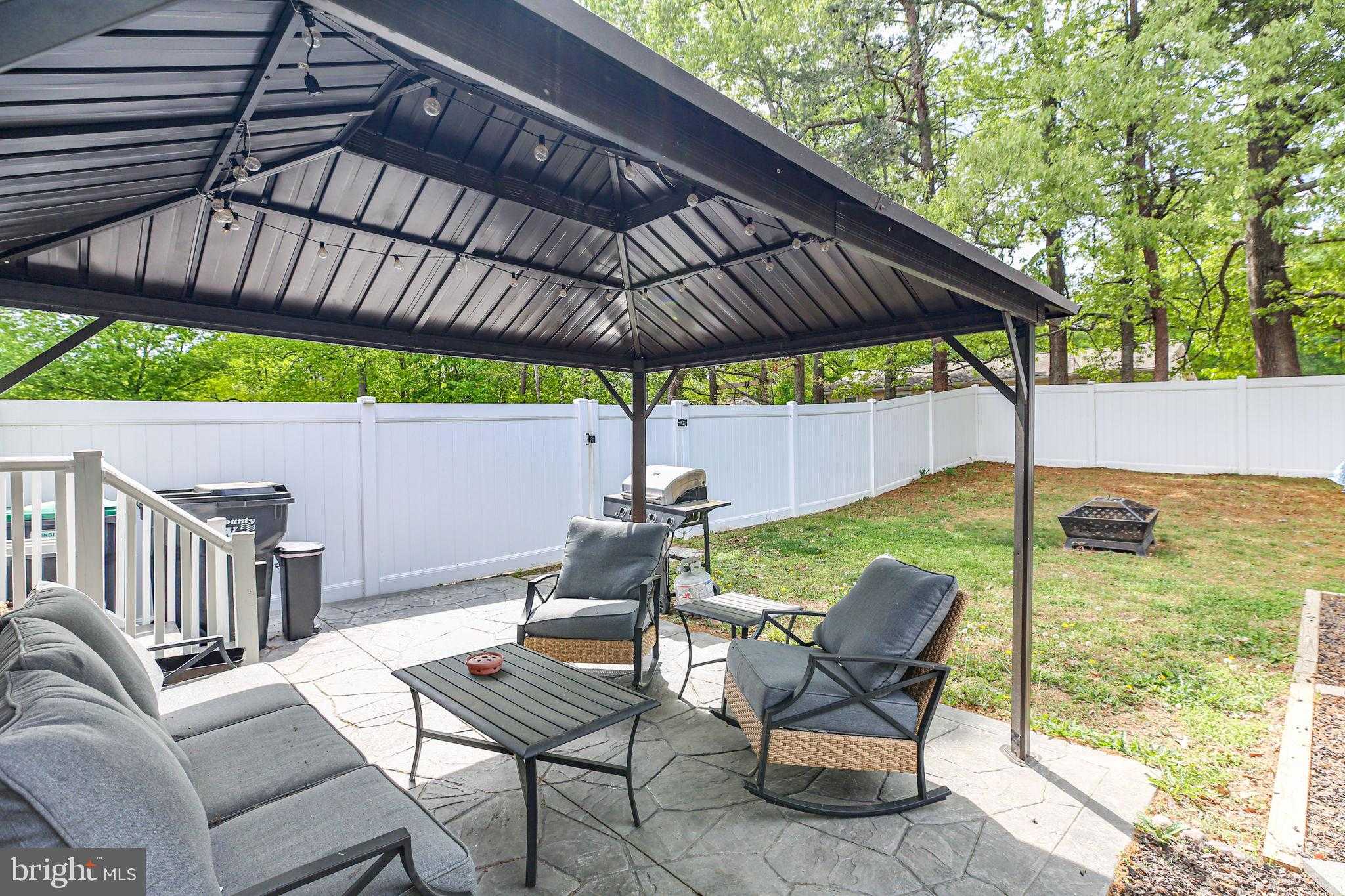 6032 Windsor Dr photo 39