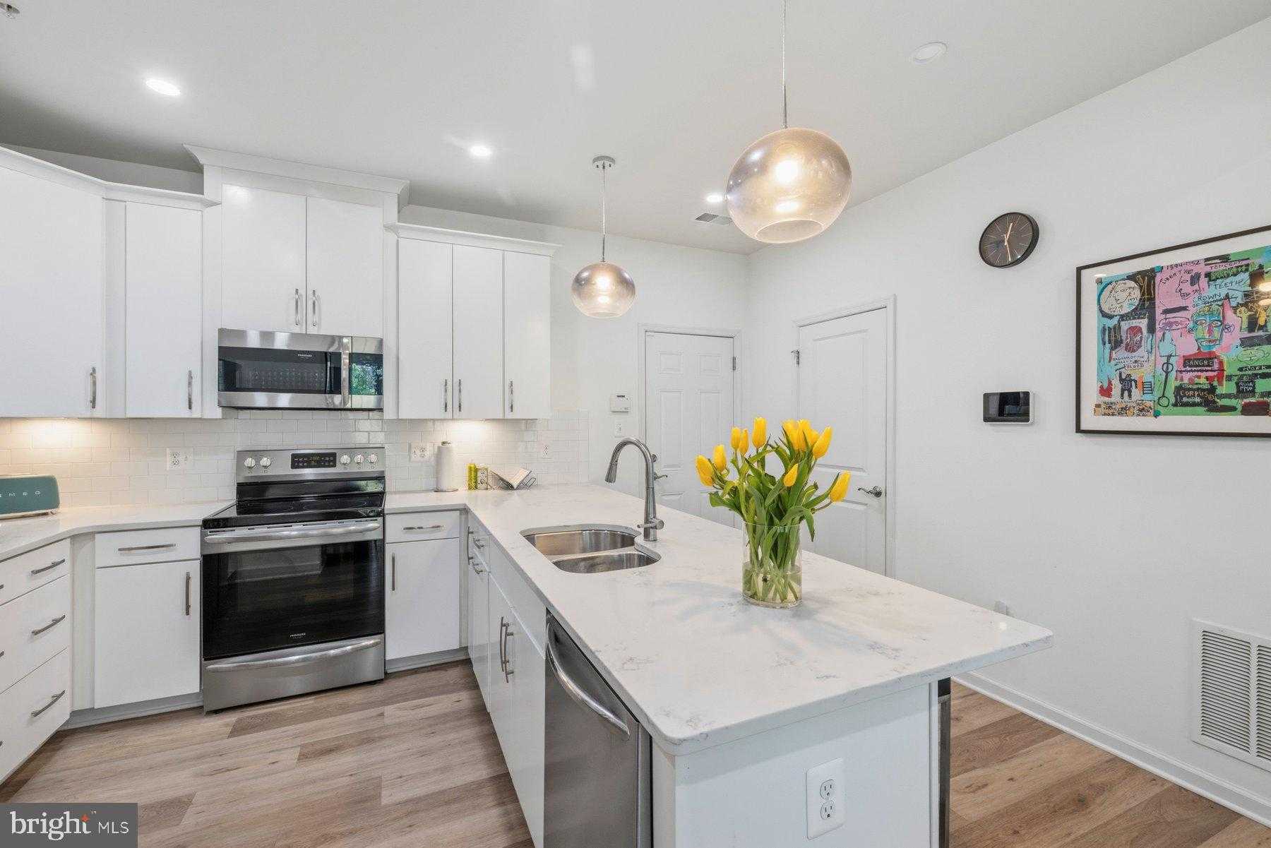 2731 Pinebrook Rd photo 10