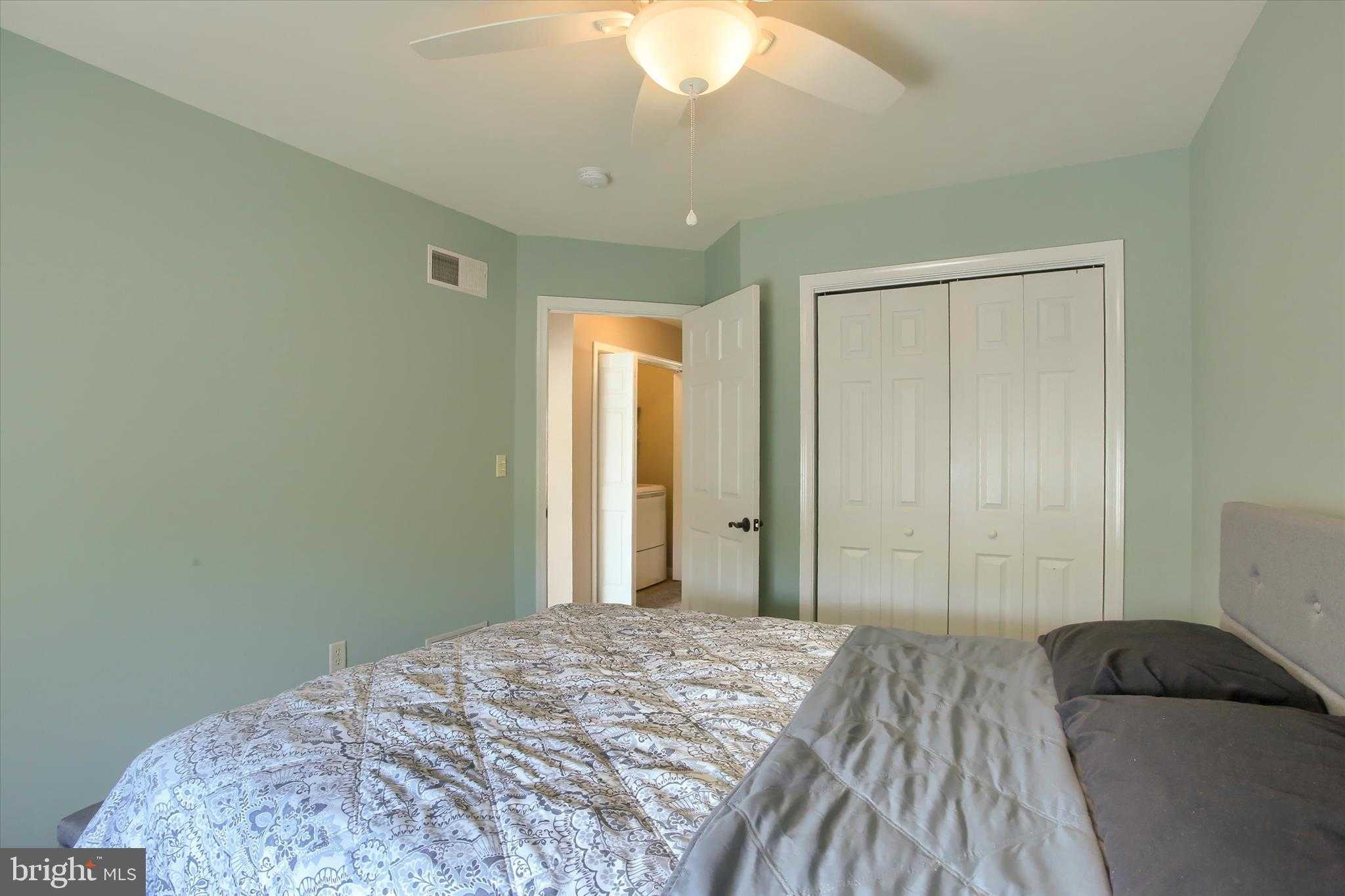 154 Mapleton Blvd photo 23