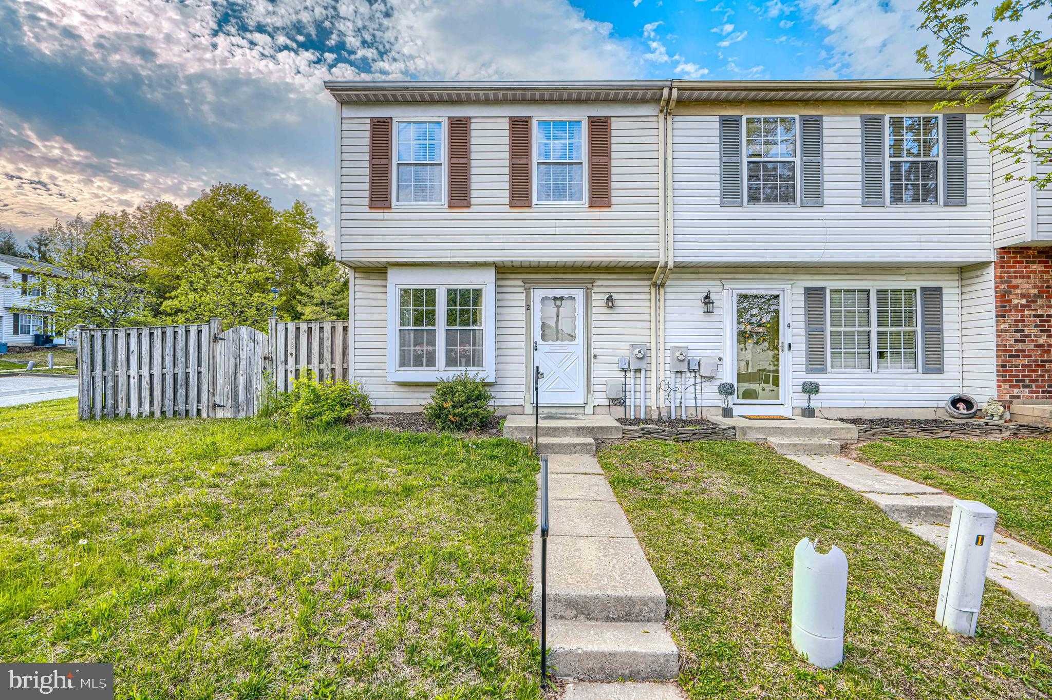 2 Chelmsford CT photo 2