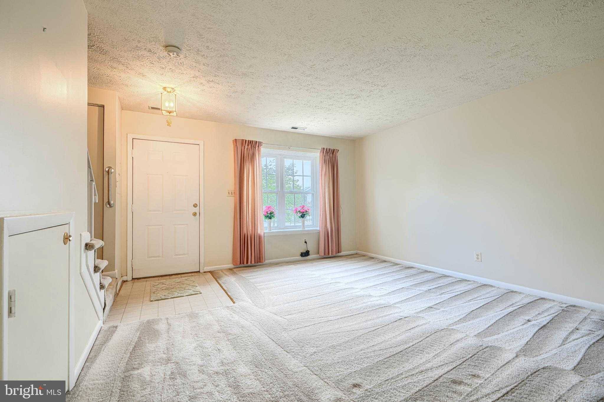 2 Chelmsford CT photo 7