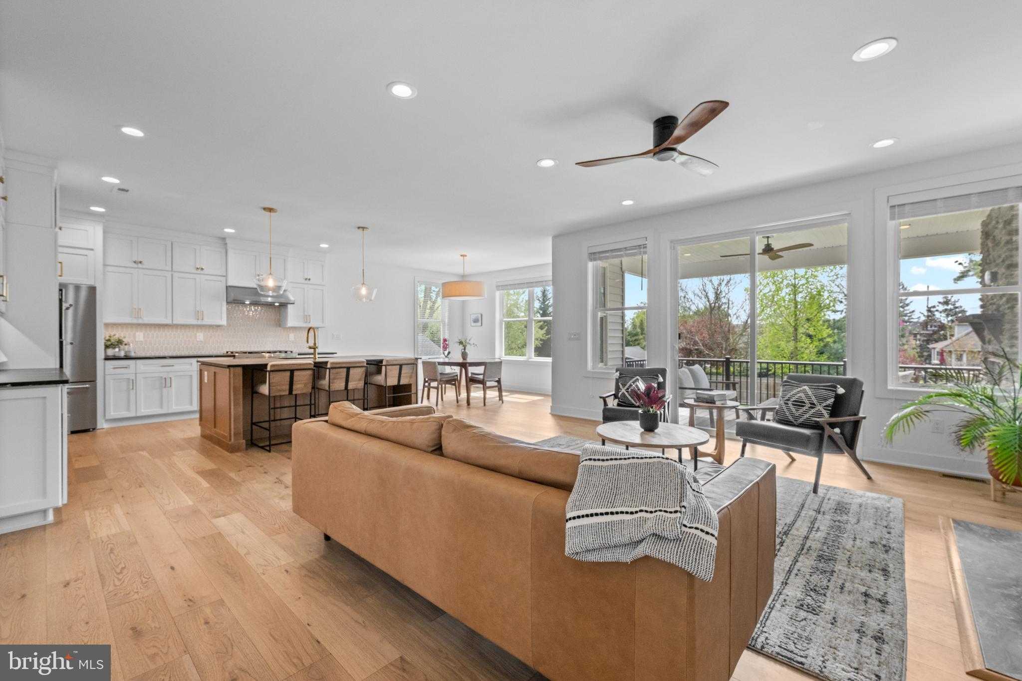 230 N Ridge Ave photo 19