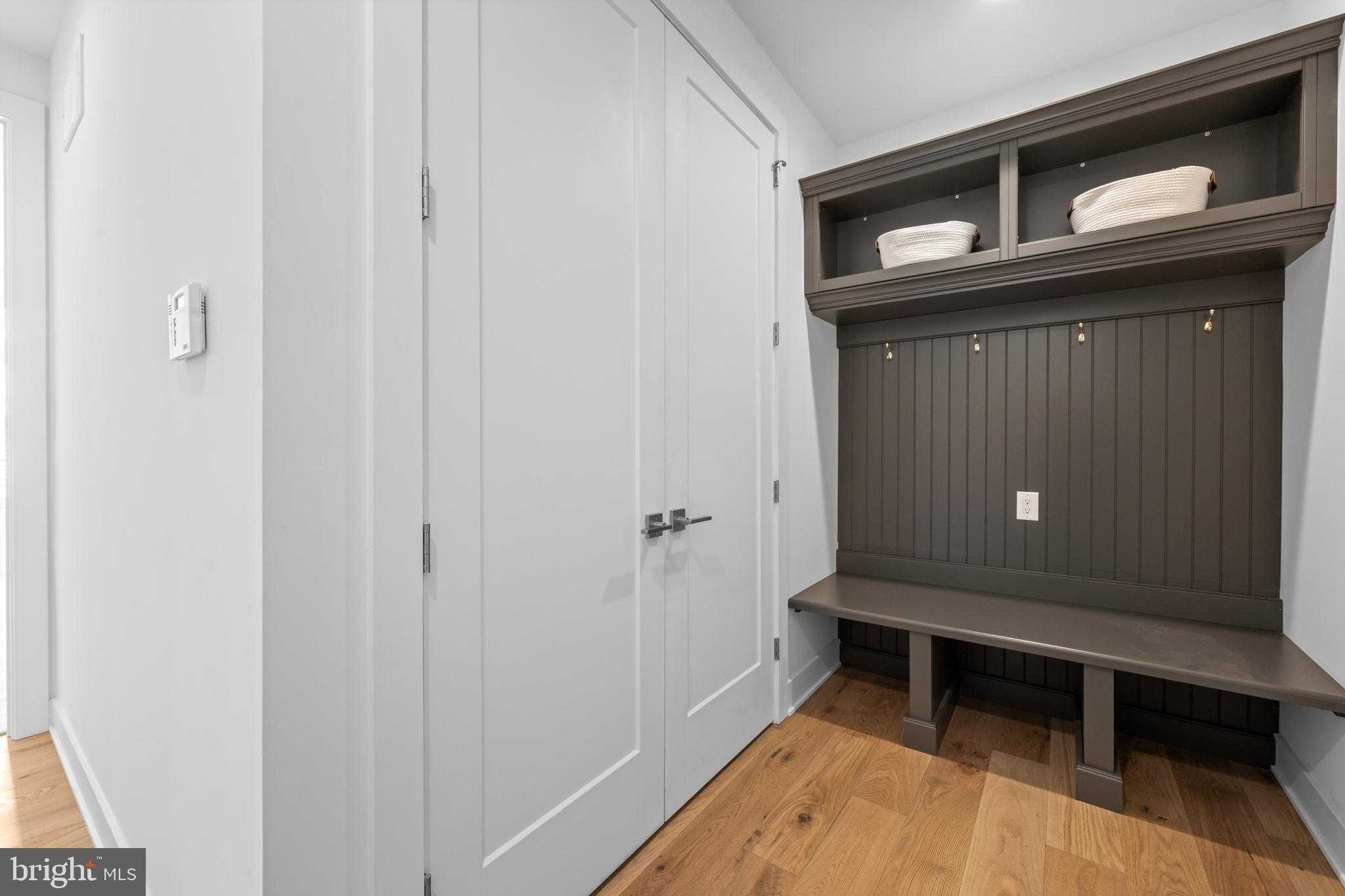 230 N Ridge Ave photo 26