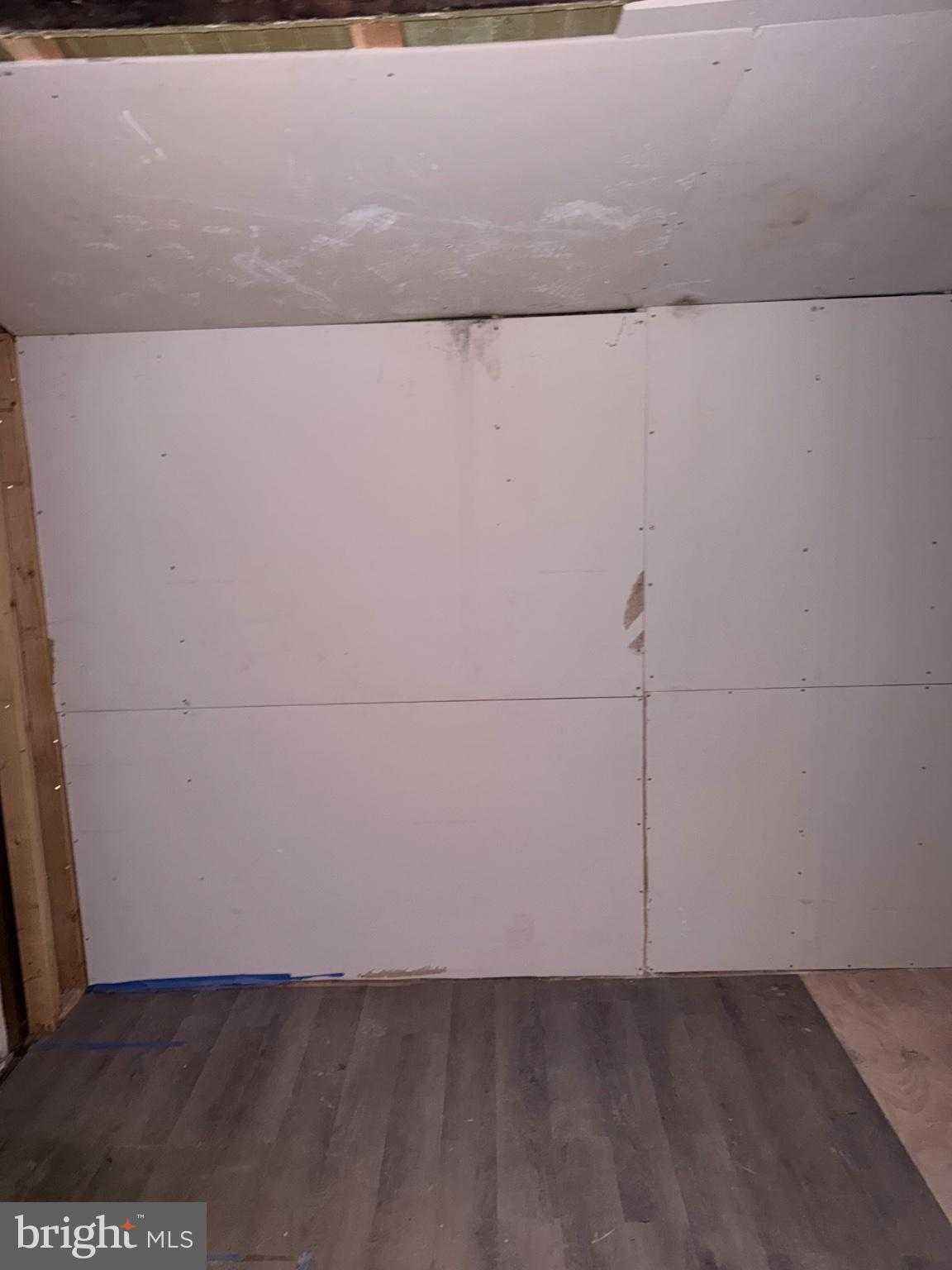 1534 N Newkirk St photo 10