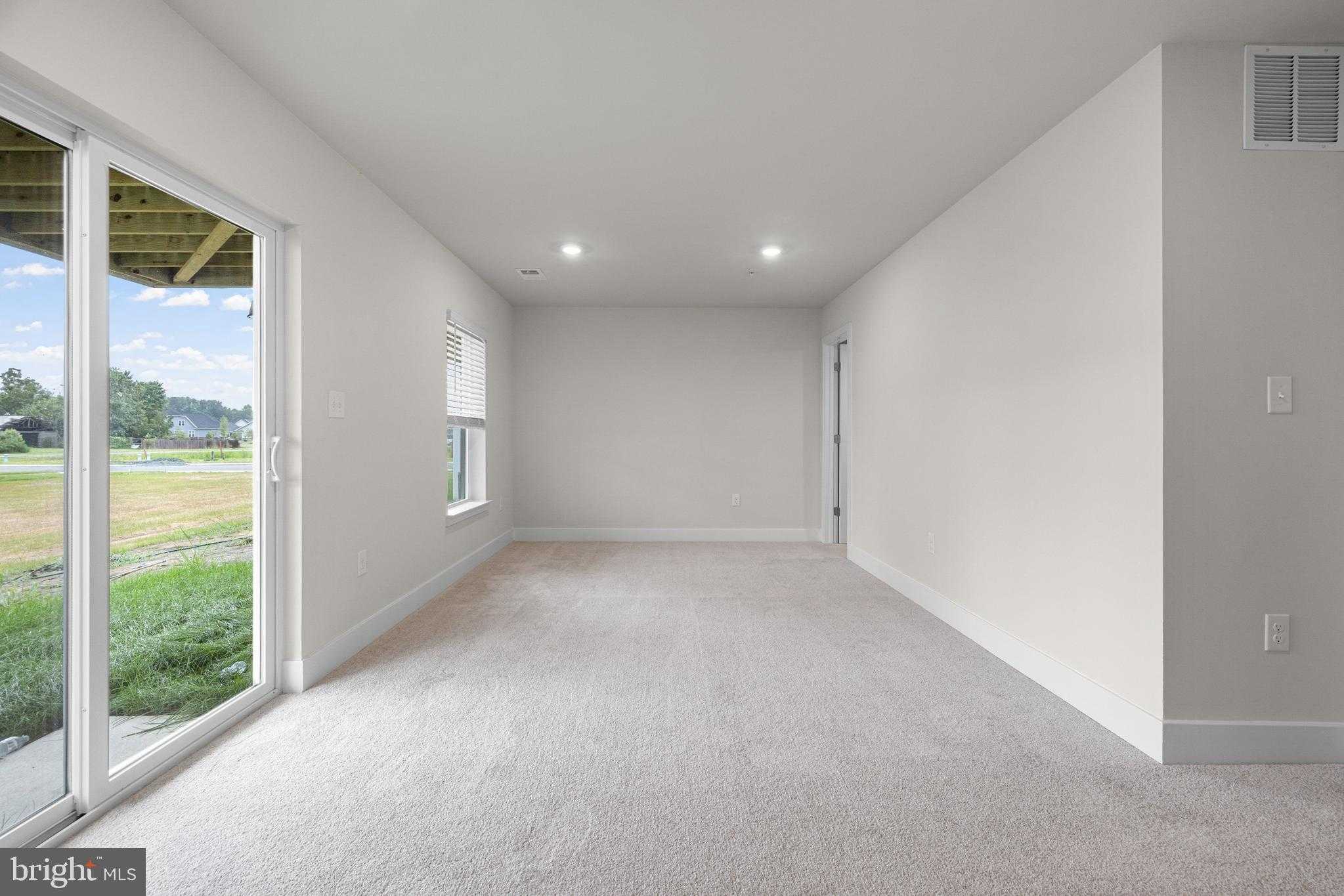 1413 Lake Geneva Dr photo 17