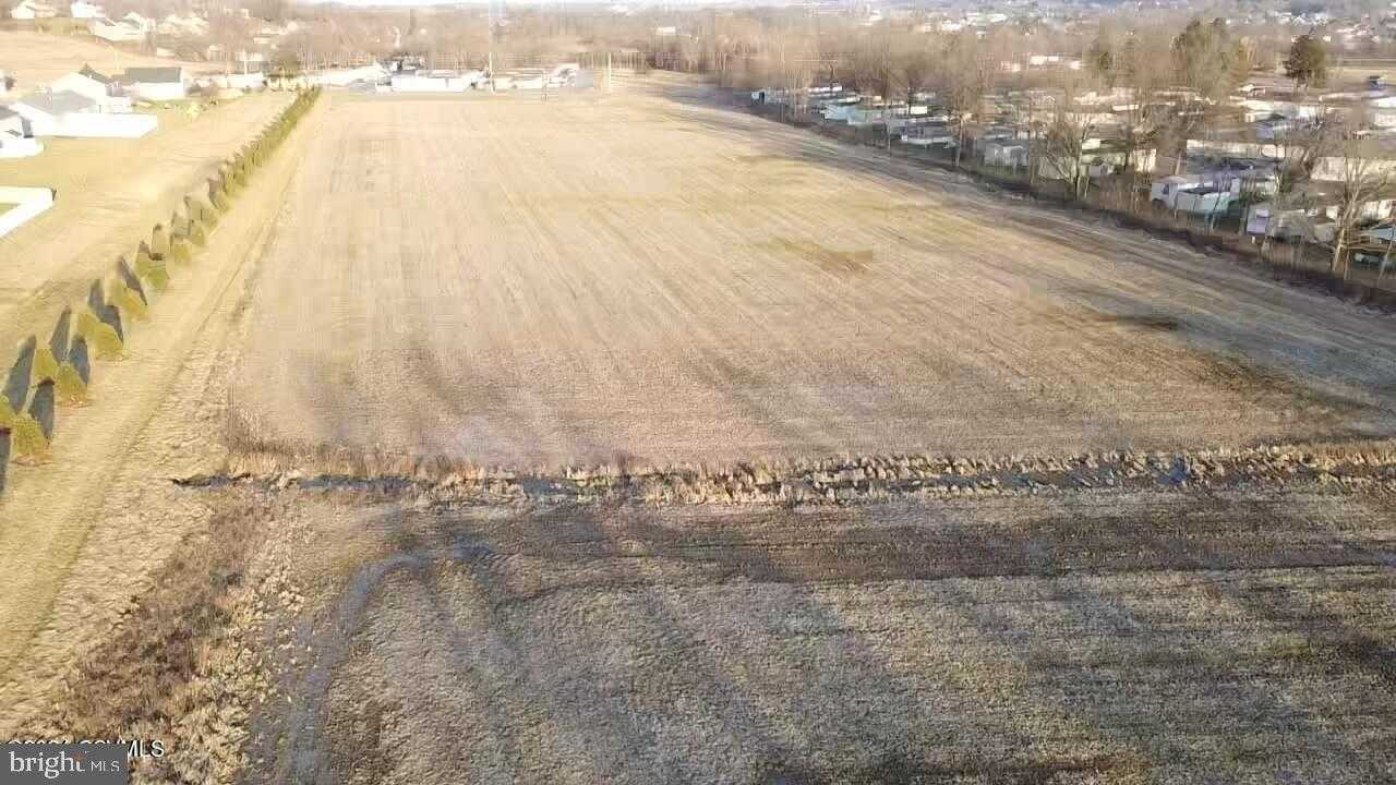 595 N 8th St photo 4