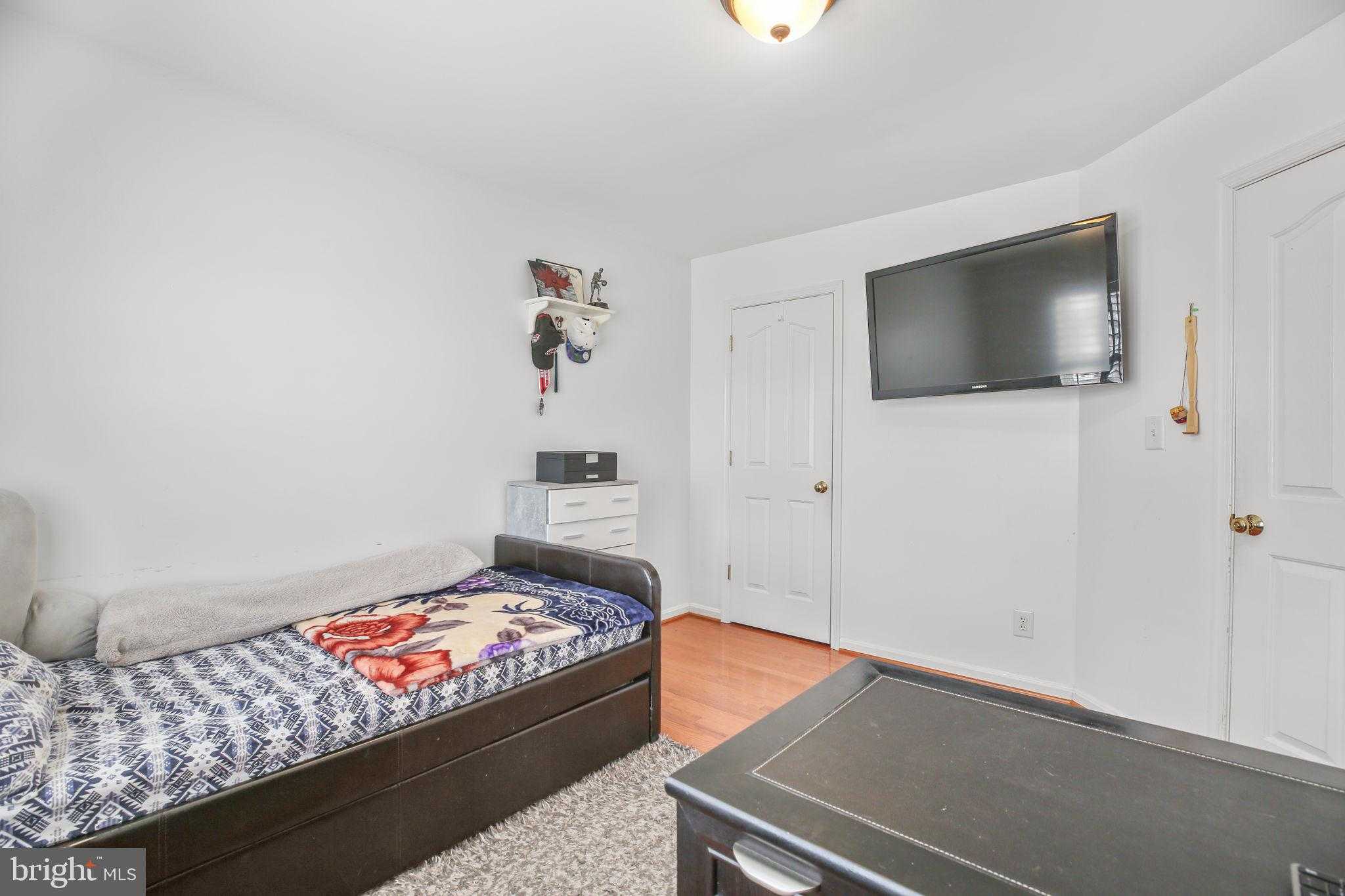 10804 Tides CT photo 46