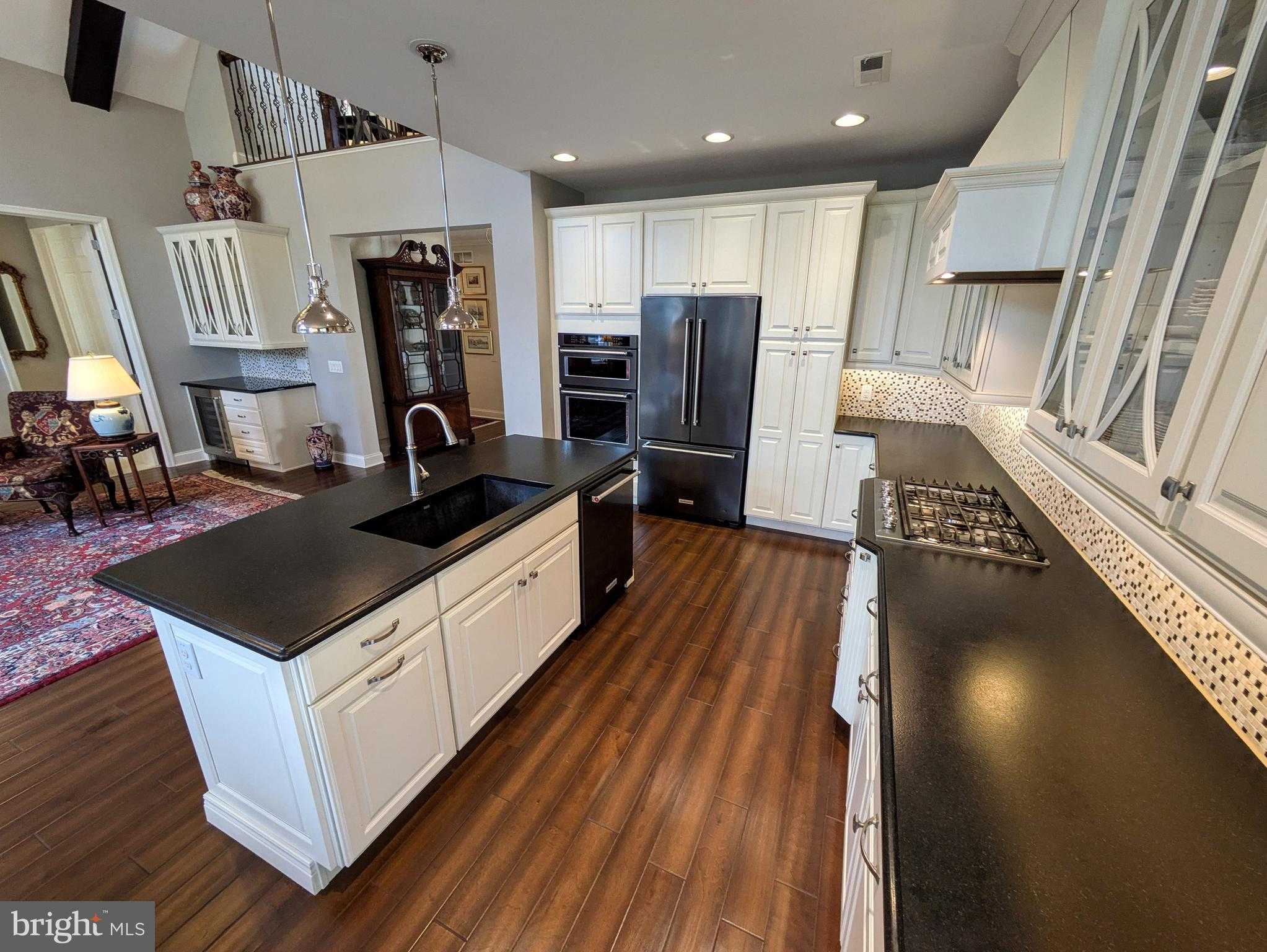 4362 Founders Dr photo 16