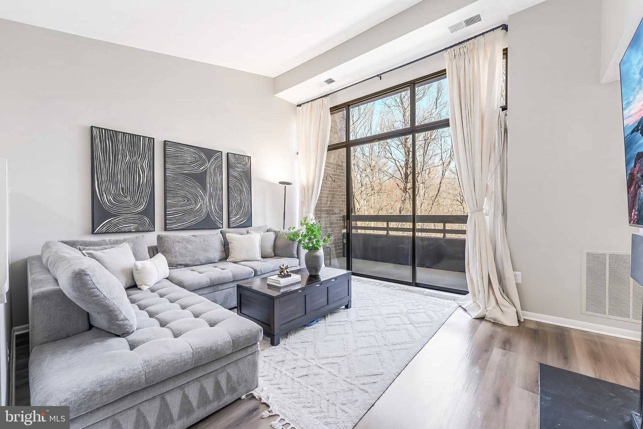 11564 Rolling Green Ct photo 14