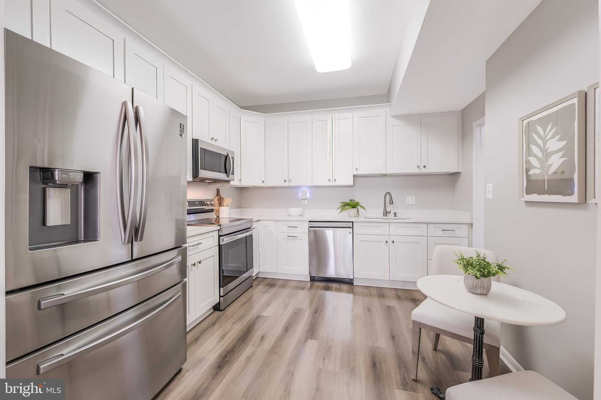 11564 Rolling Green Ct photo 2