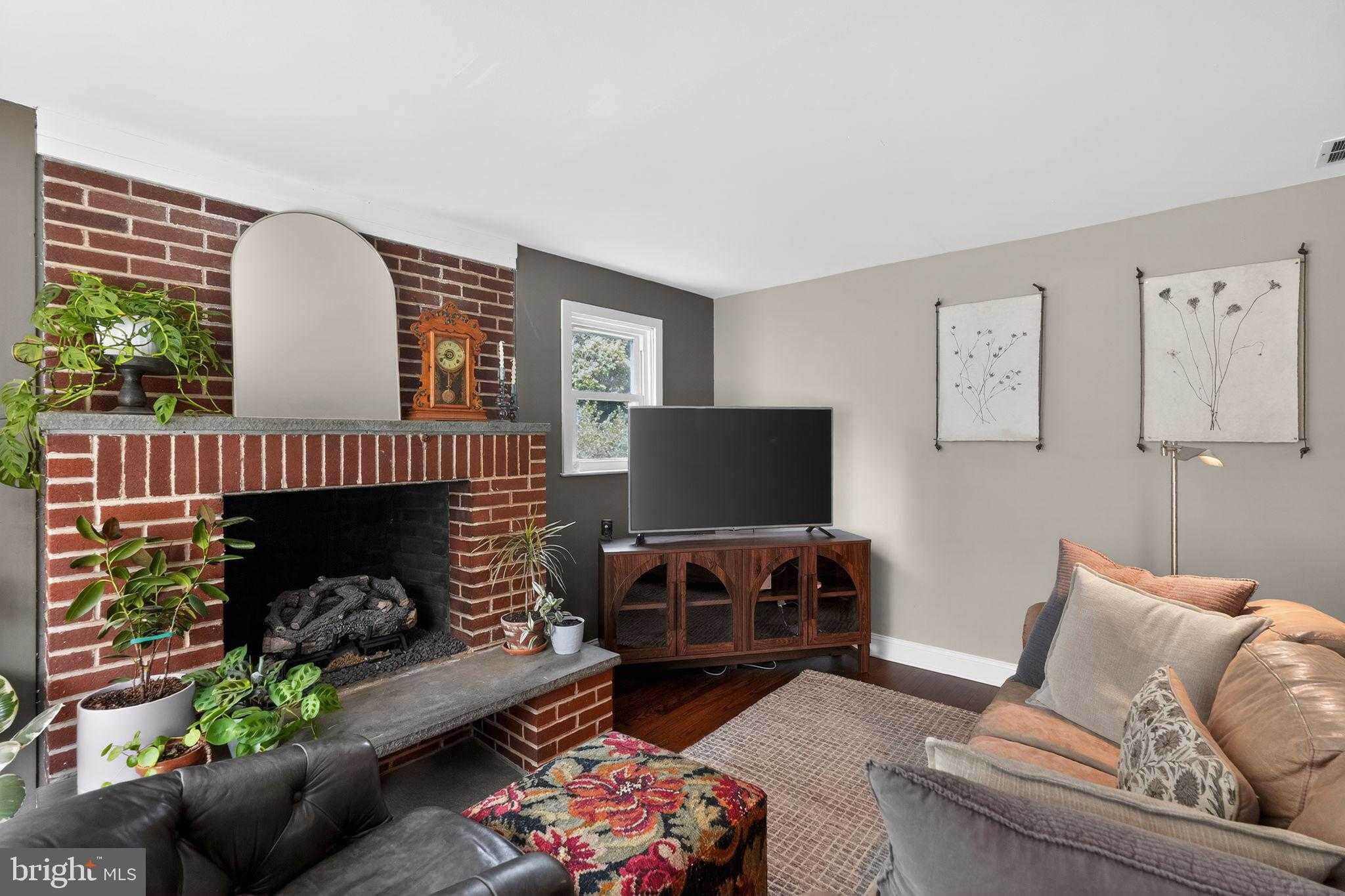 7501 Newland St photo 4