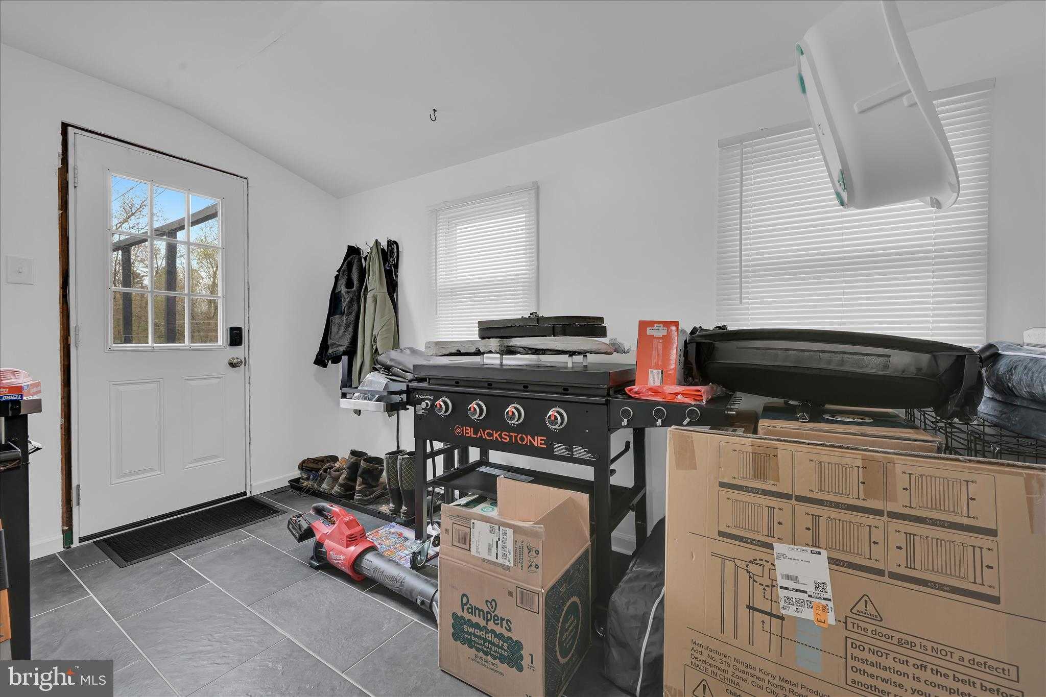 2 Lovers Ln photo 27