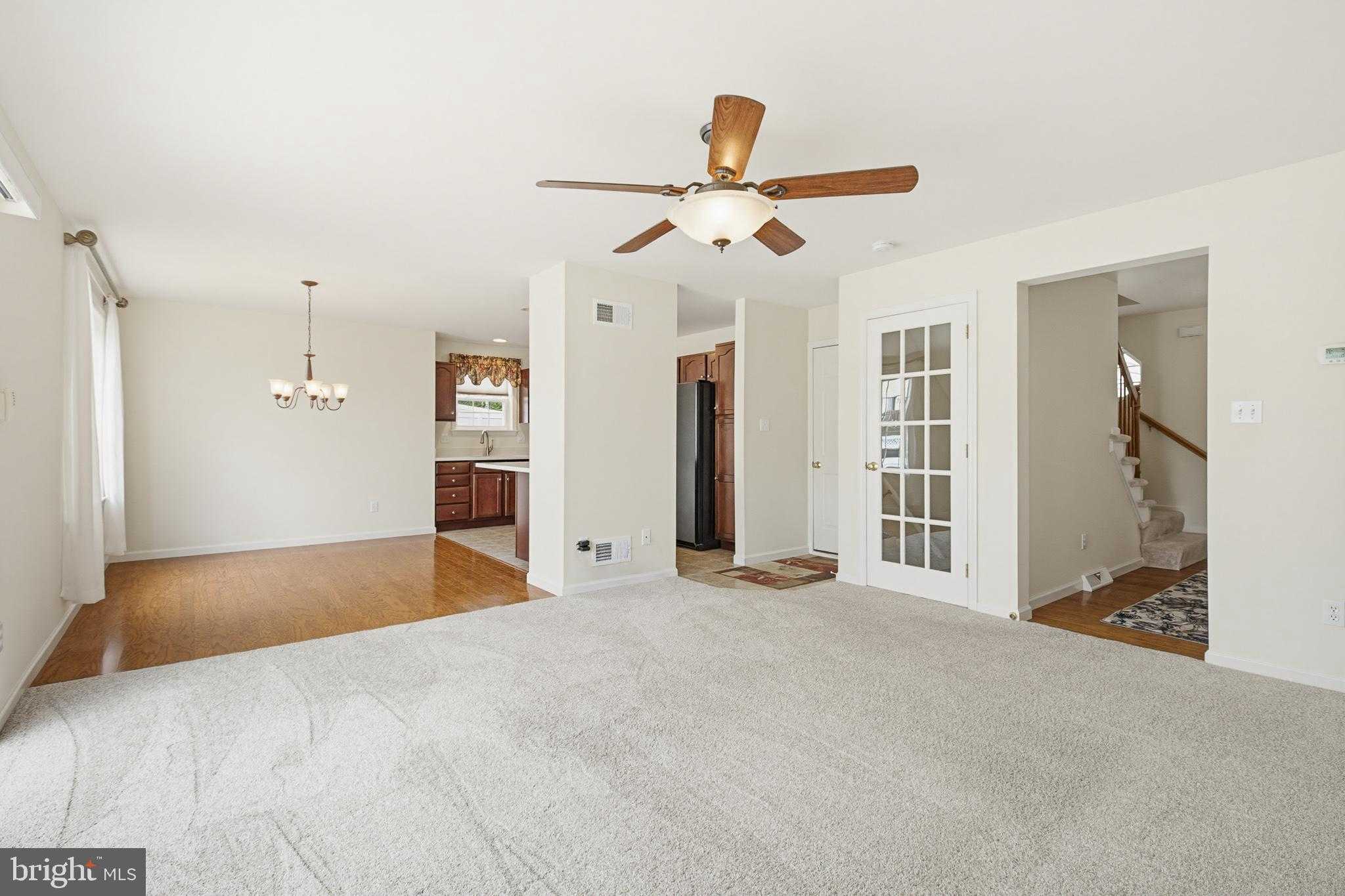 142 Beech St photo 11