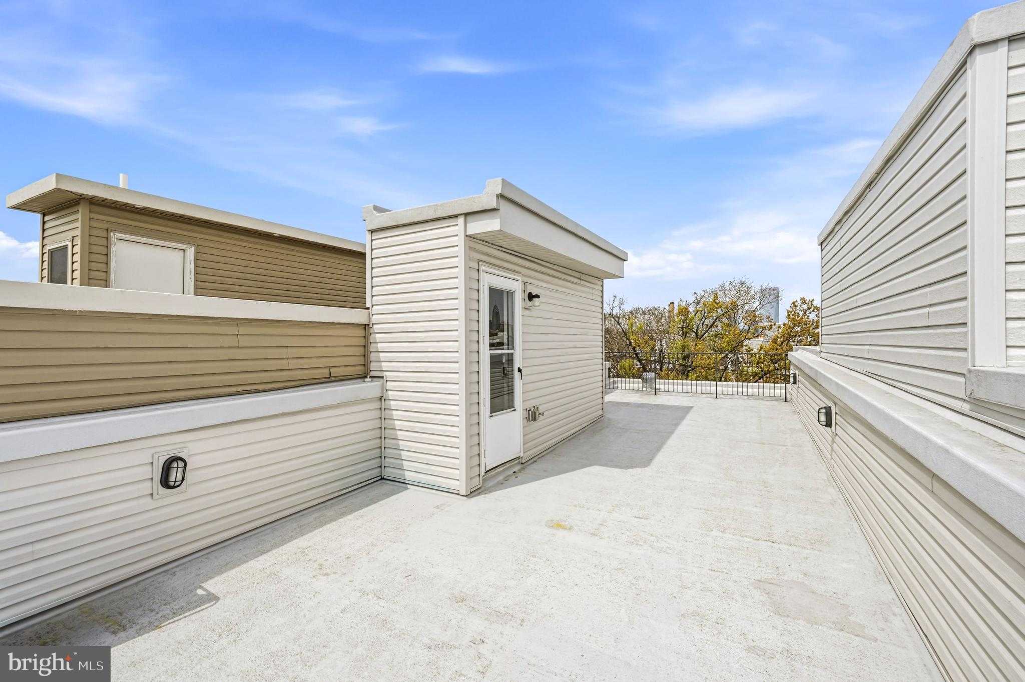 2604 Reed St photo 44