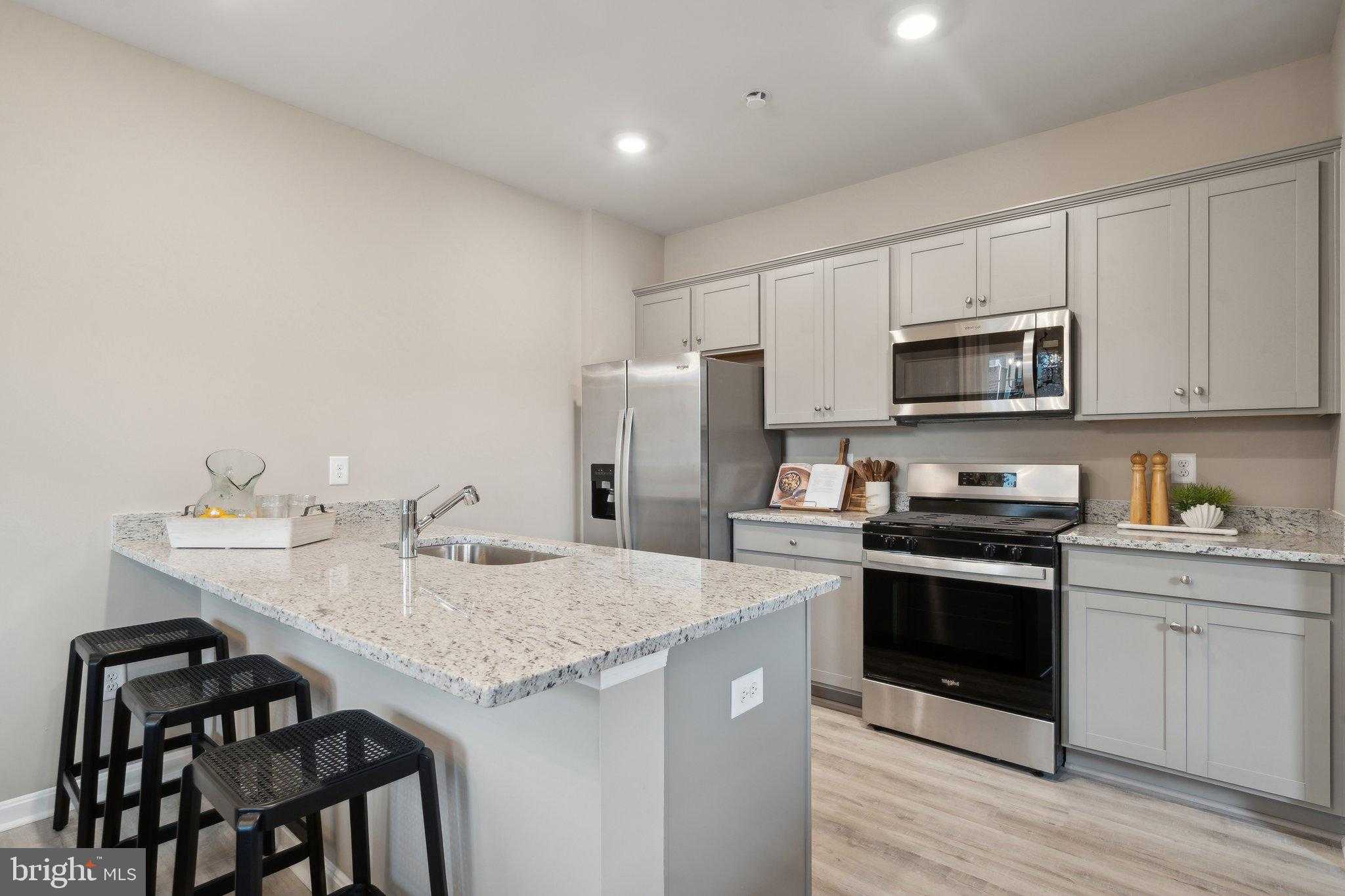 5909 Capstan Ln photo 3