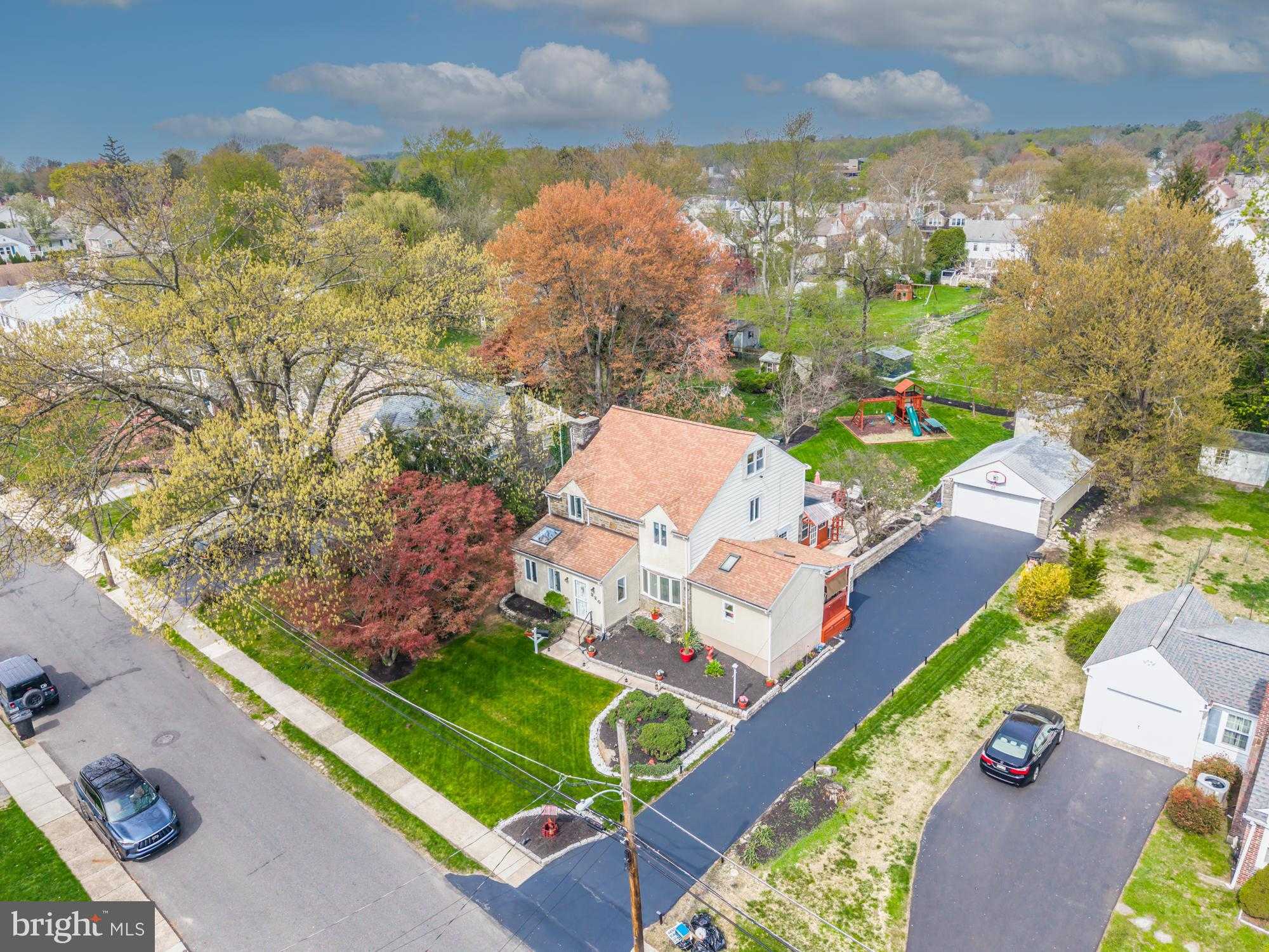 320 Prospect Rd photo 2