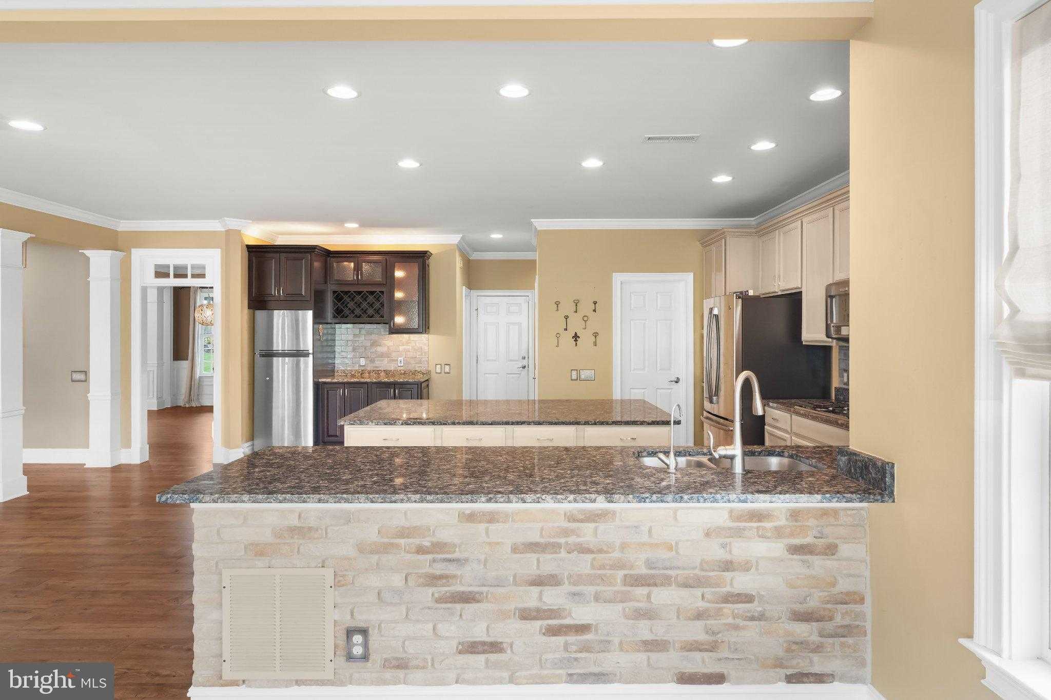 425 Mercer Dr photo 32